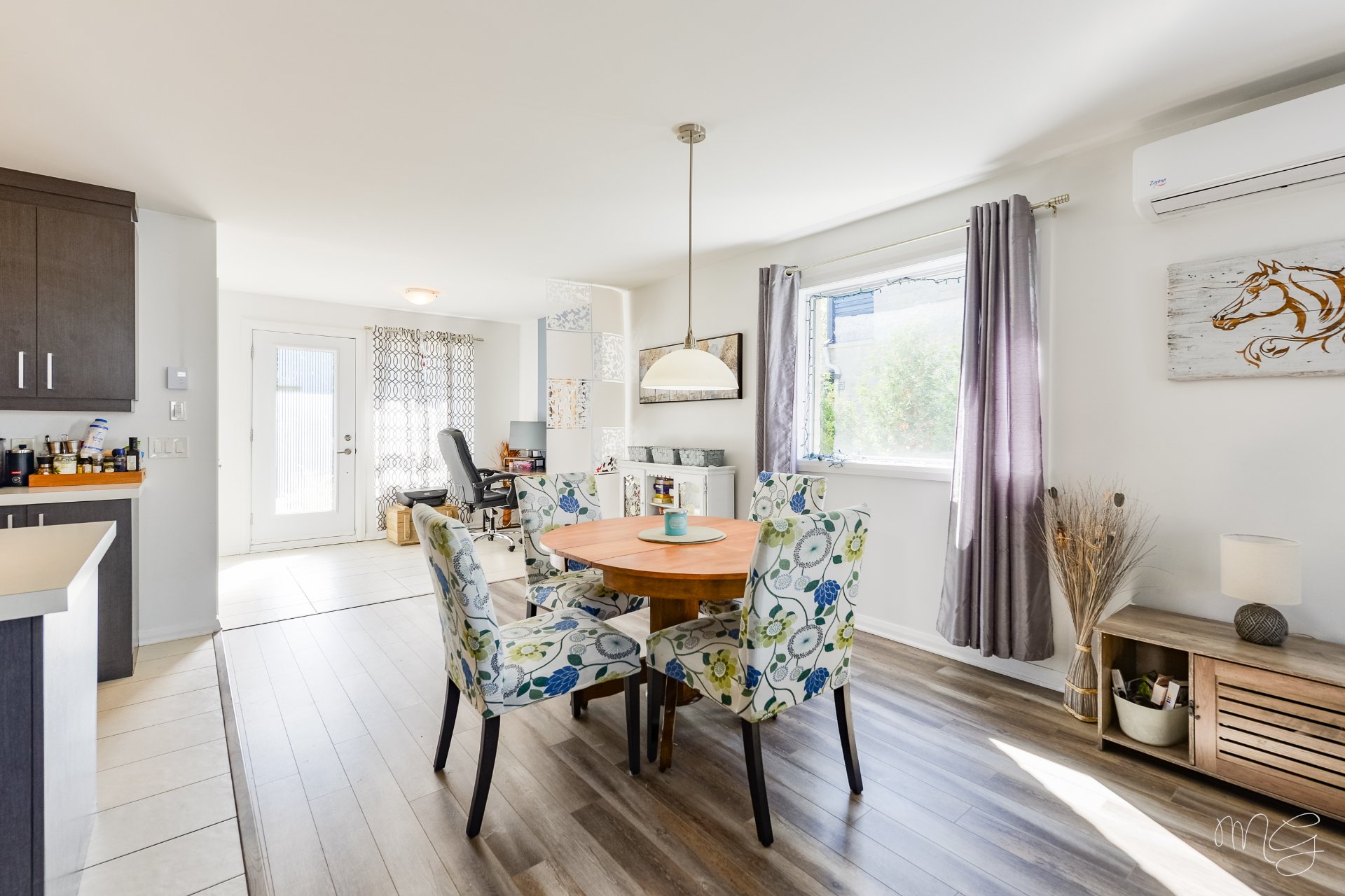 Photo - Salle à manger