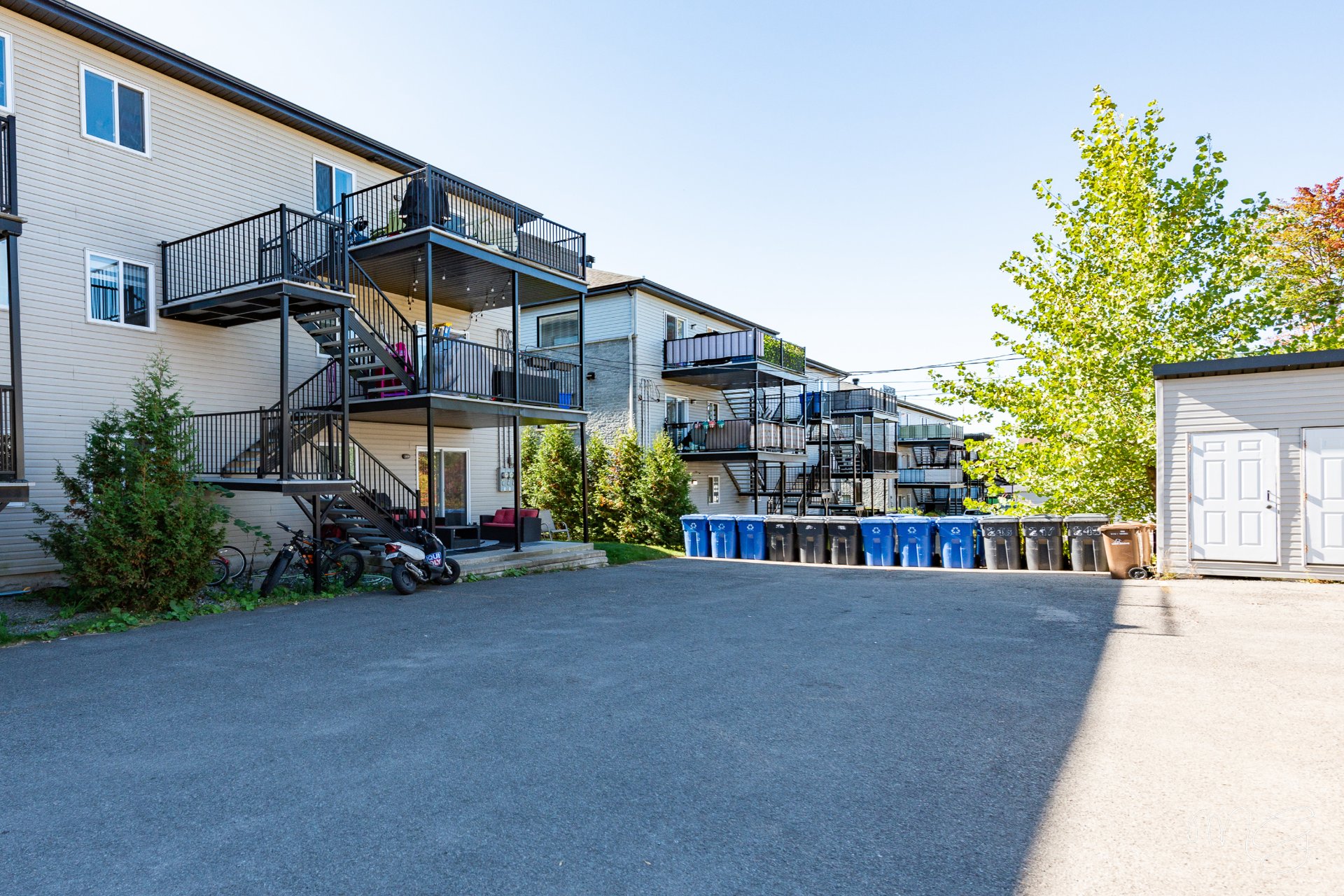 Photo - Stationnement