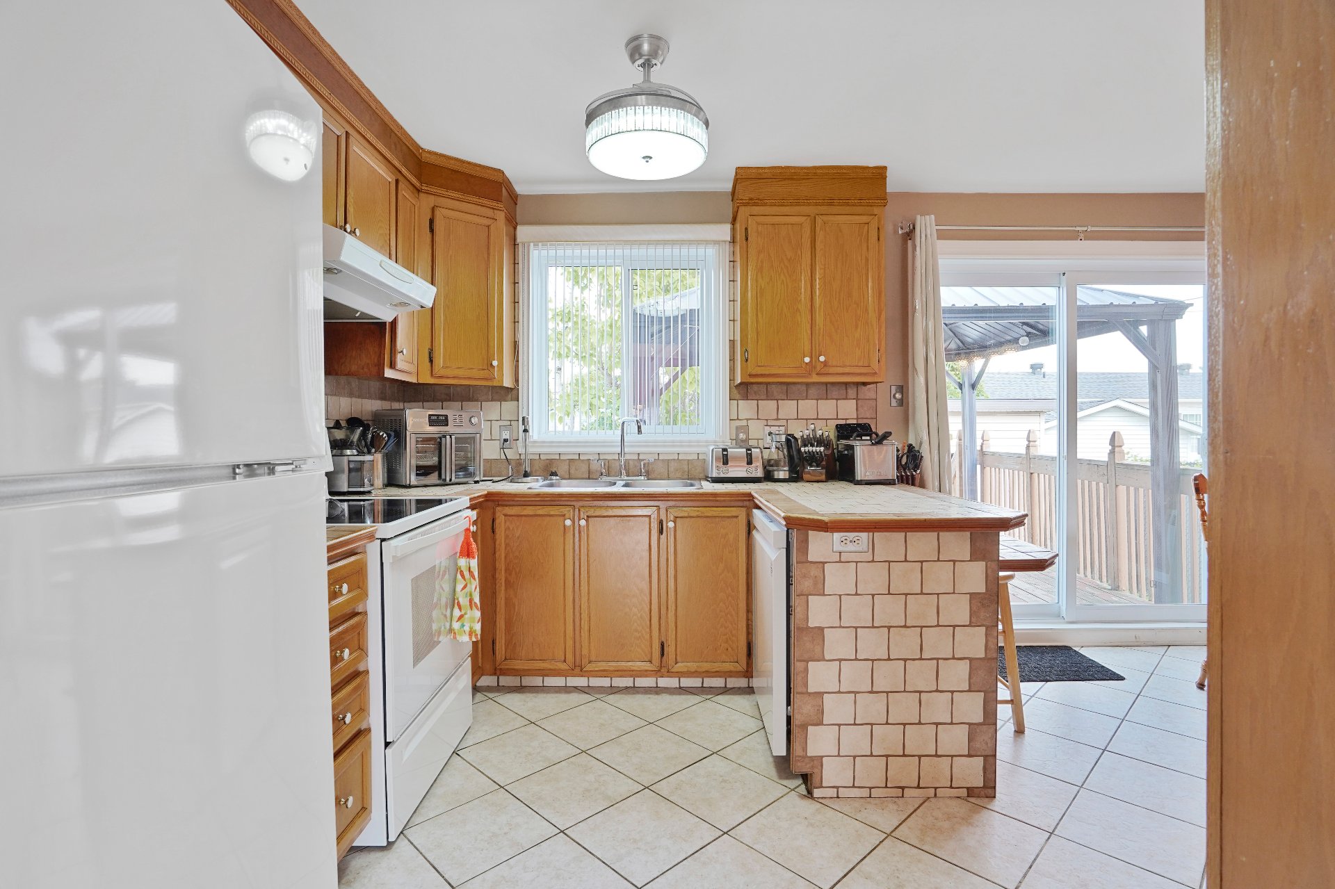 Photo - Kitchen
