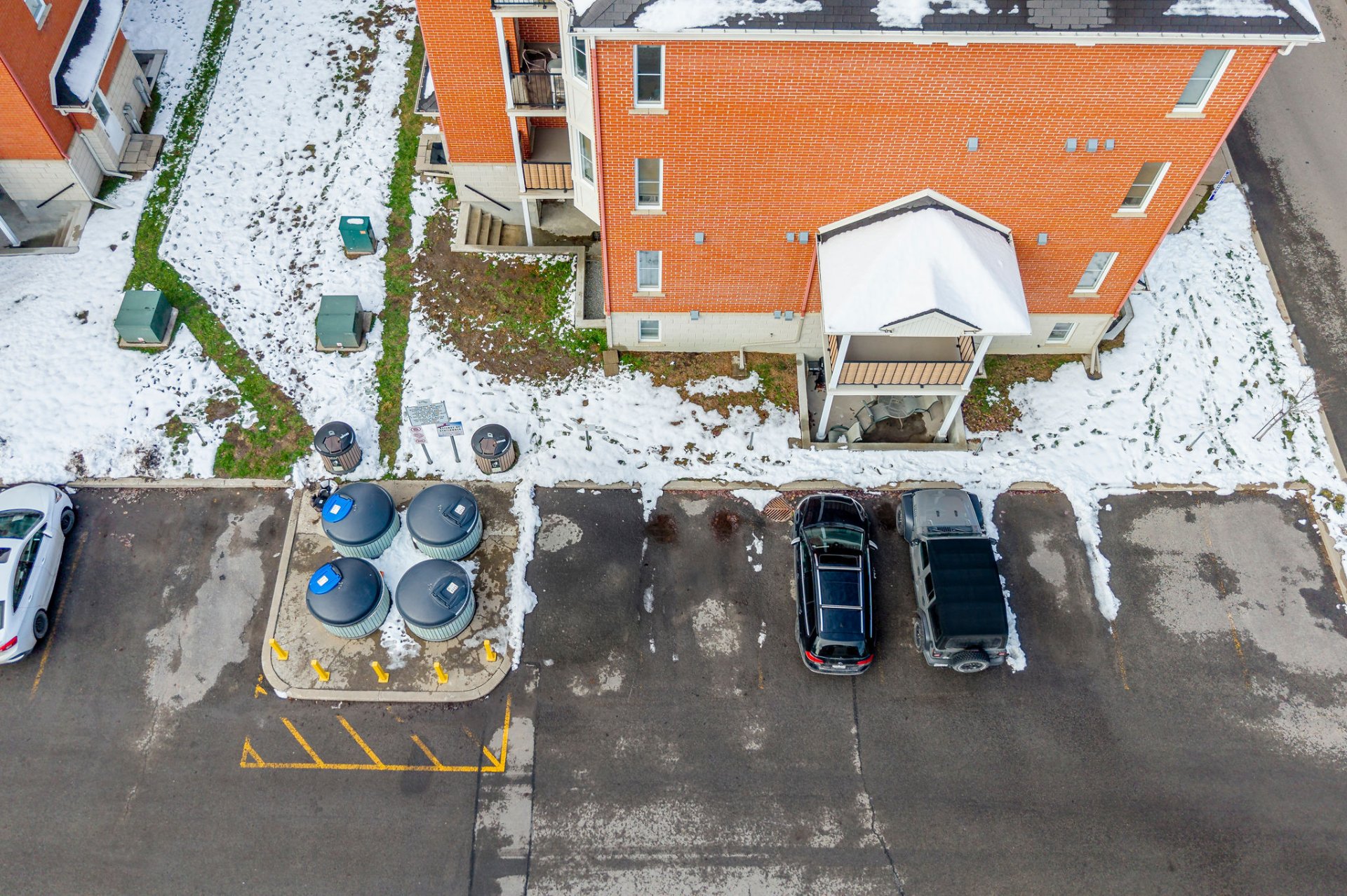 Photo - Stationnement