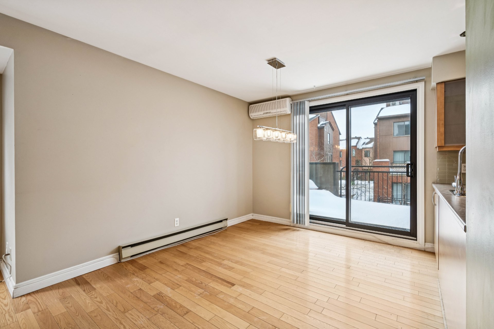 Photo - Salle à manger