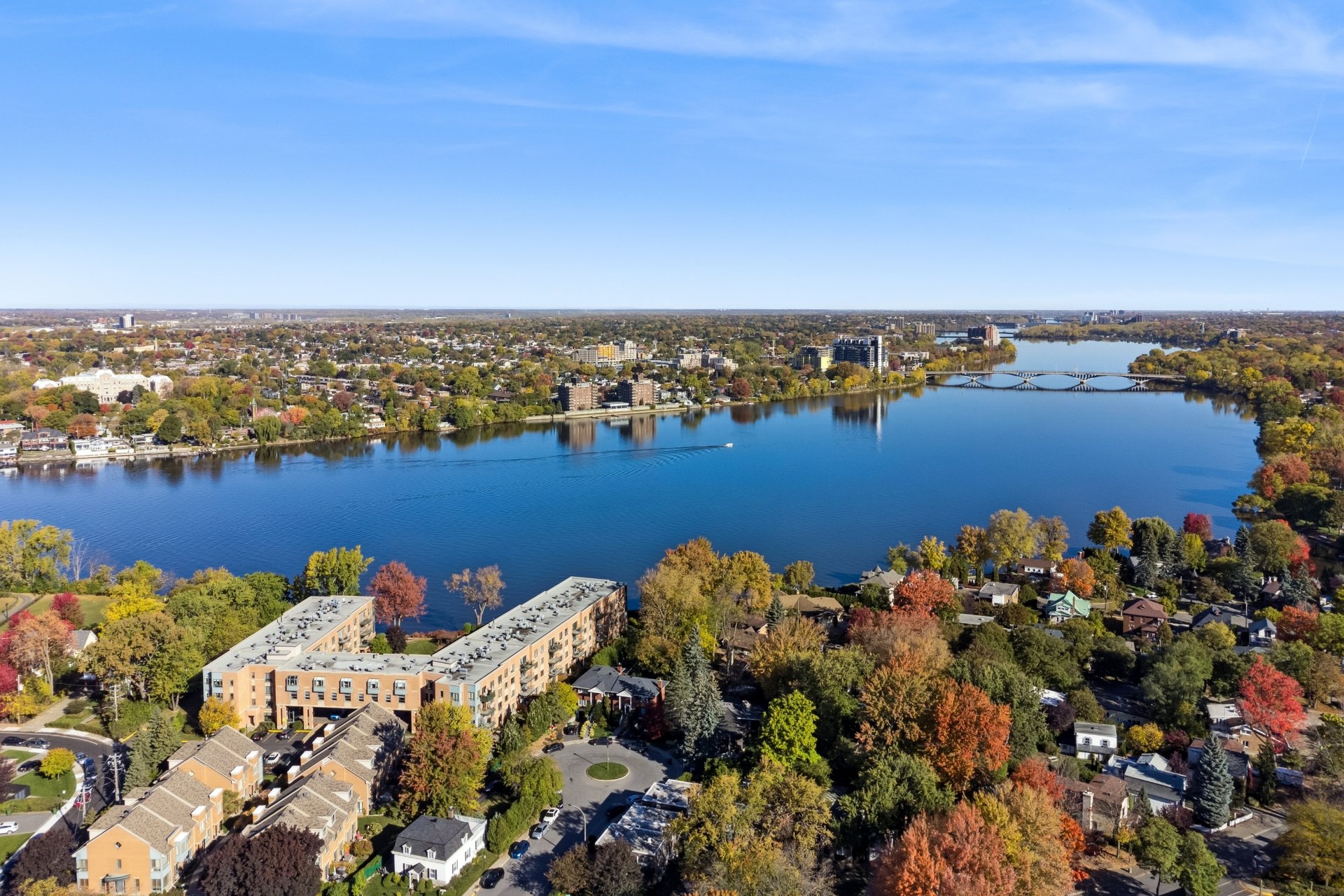 Photo - Vue sur l'eau