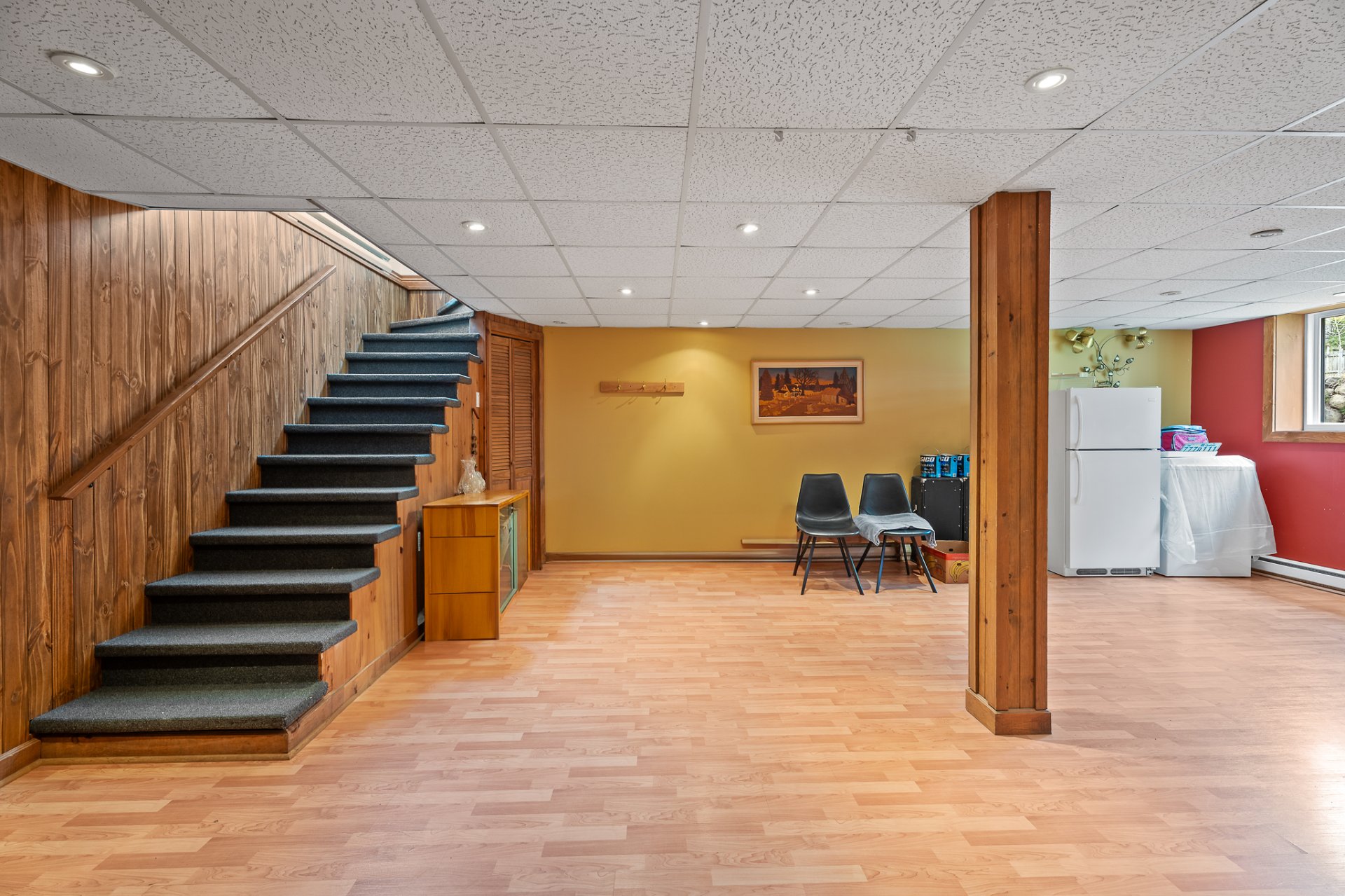 Photo - Family room