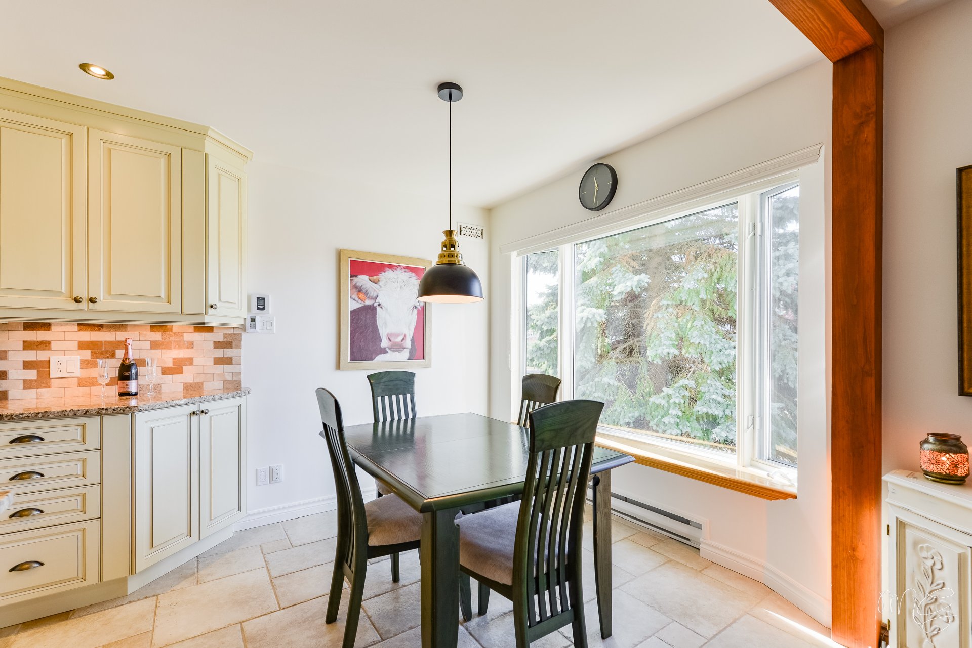 Photo - Salle à manger