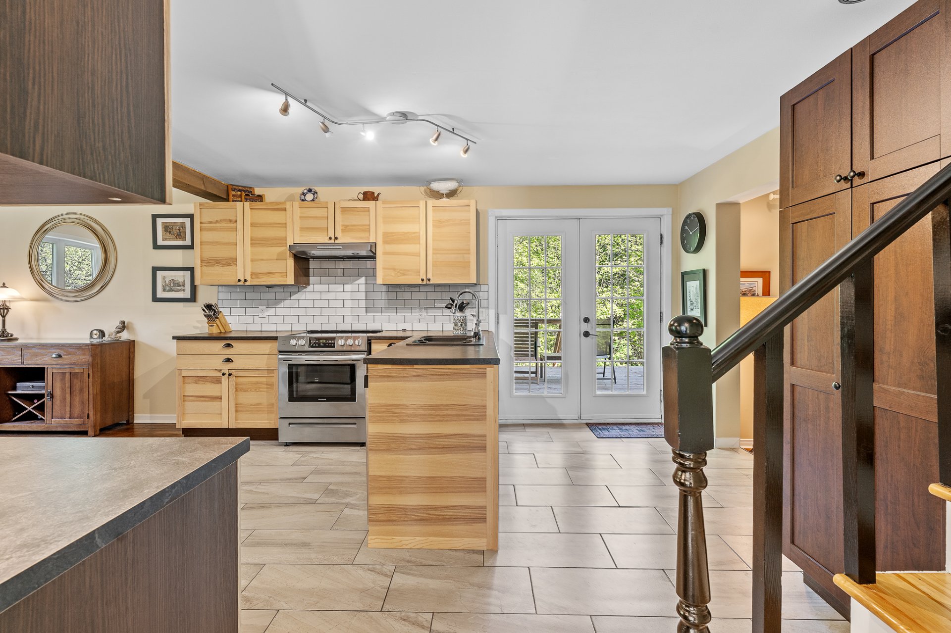 Photo - Kitchen