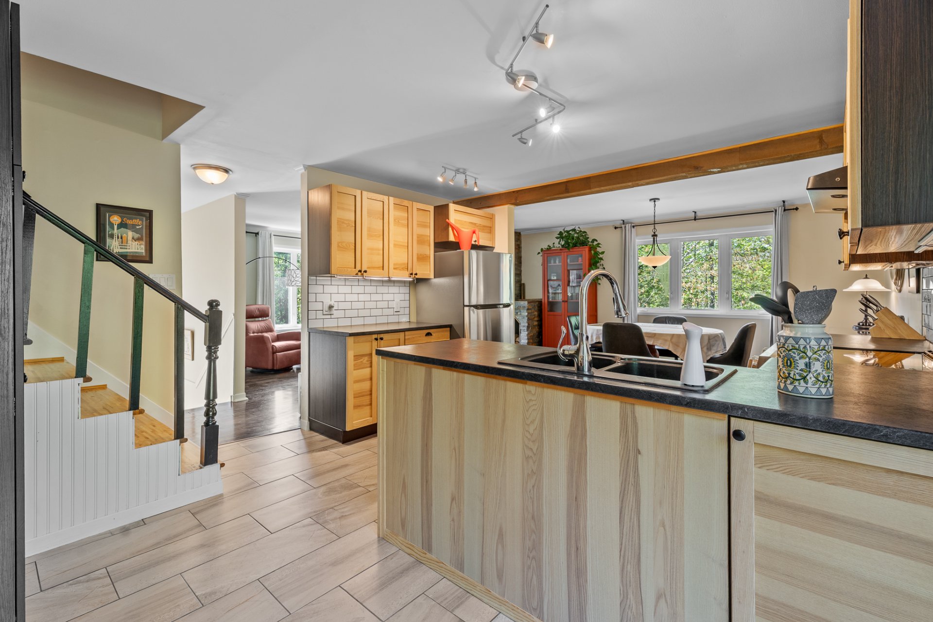 Photo - Kitchen