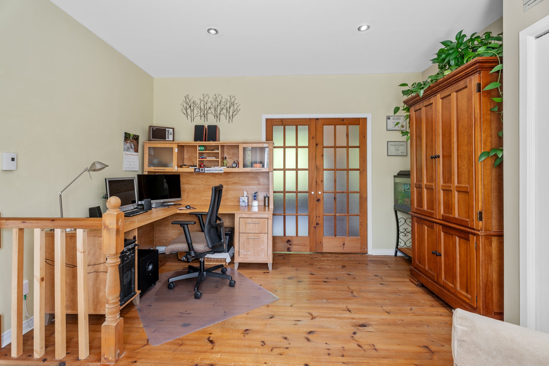 Photo - Office