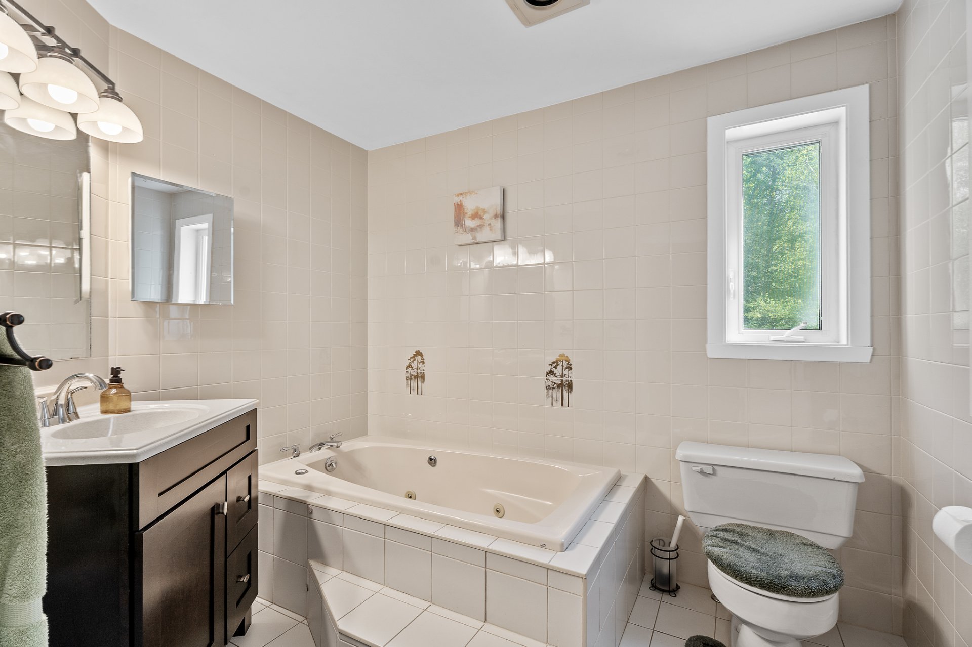 Photo - Bathroom
