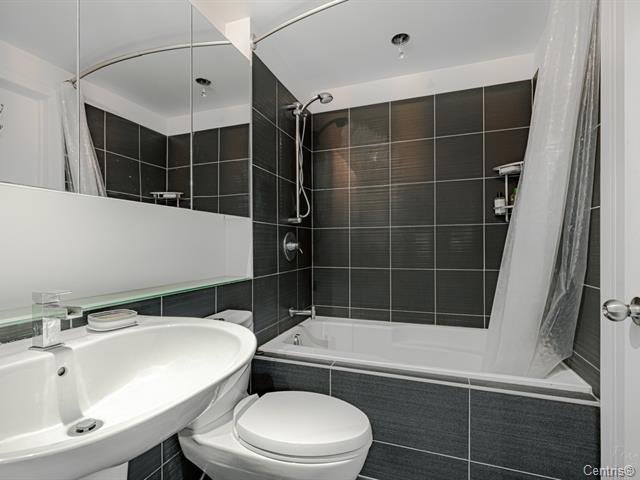 Ensuite bathroom