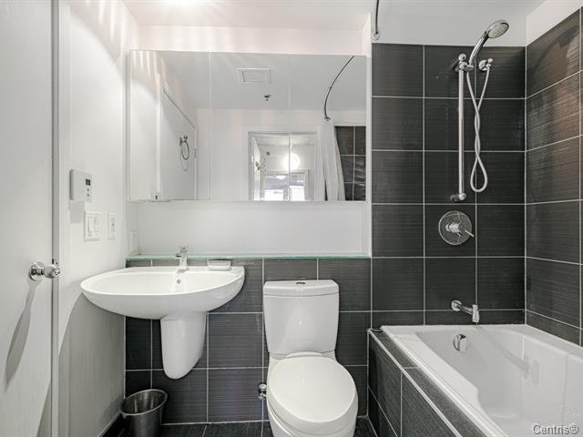 Ensuite bathroom