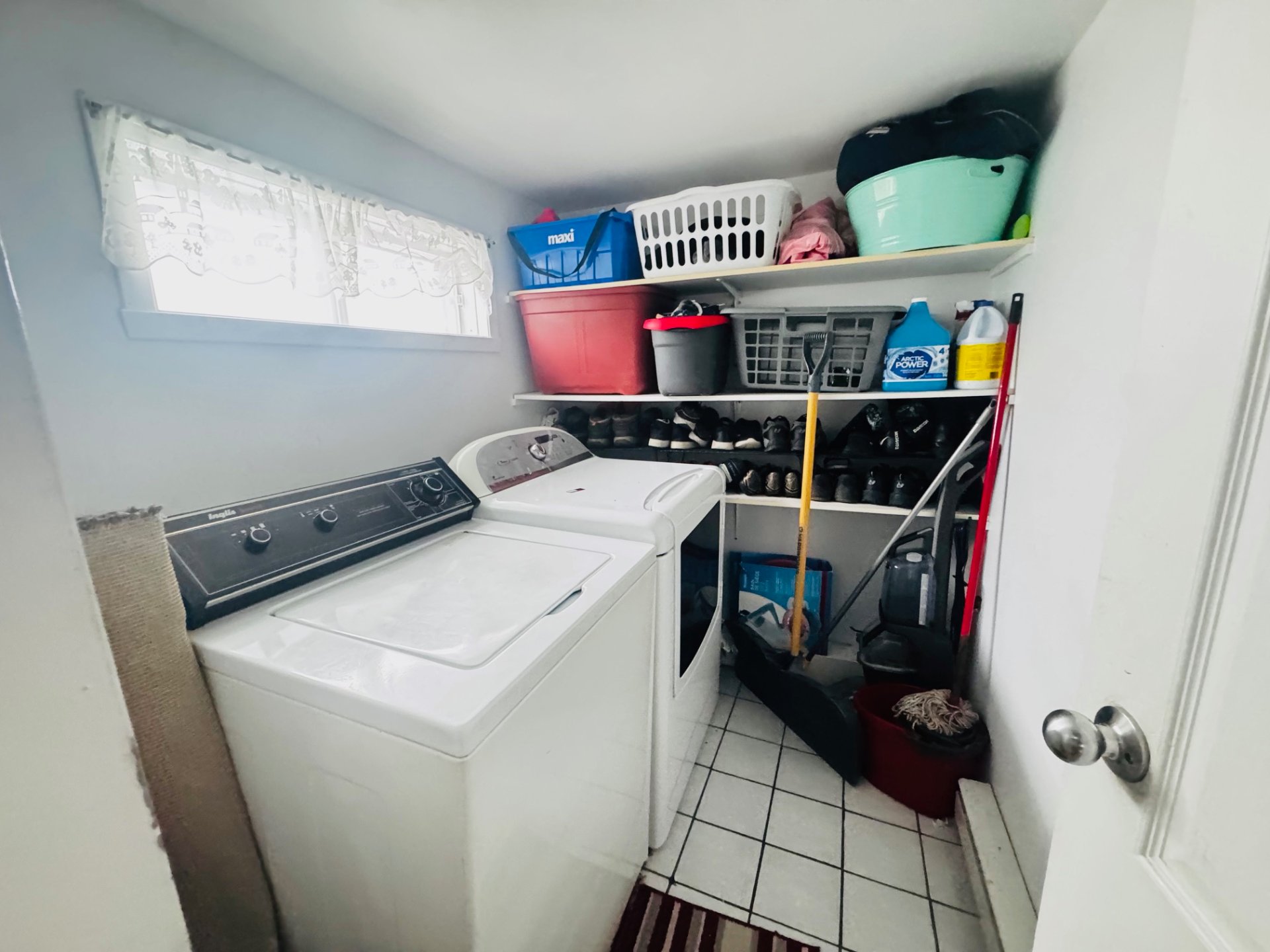 Photo - Laundry room