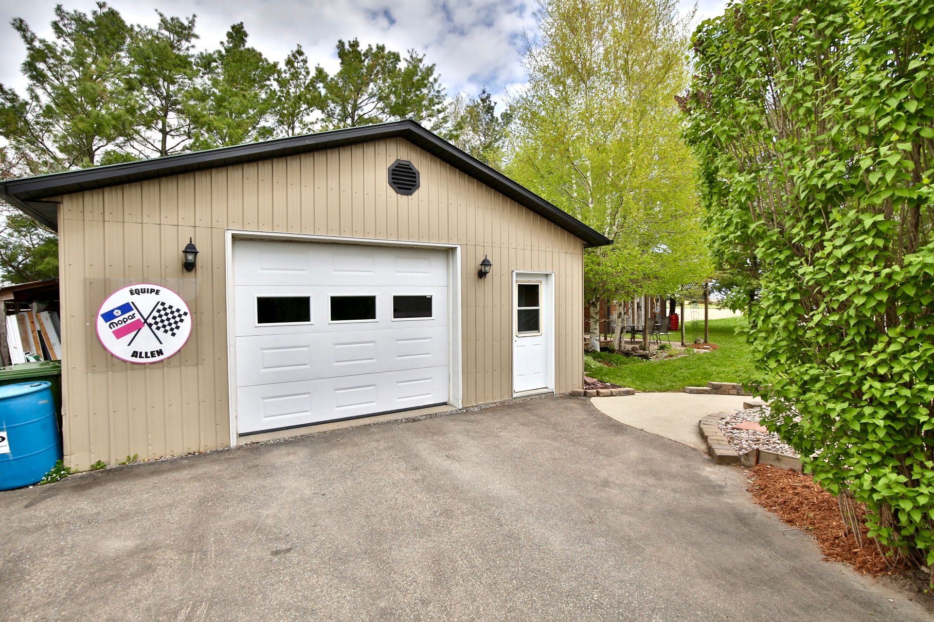 Garage