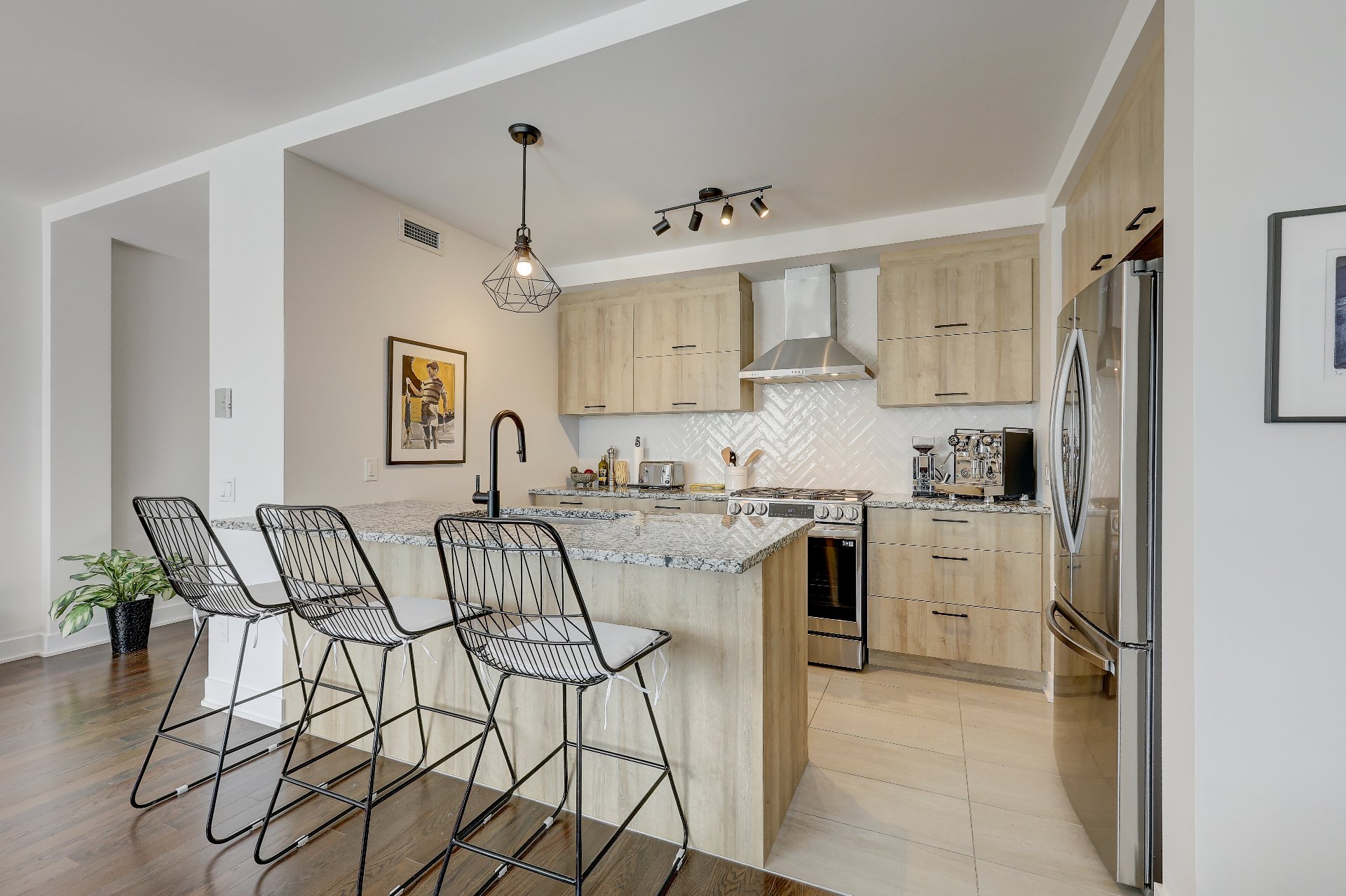 Photo - Kitchen