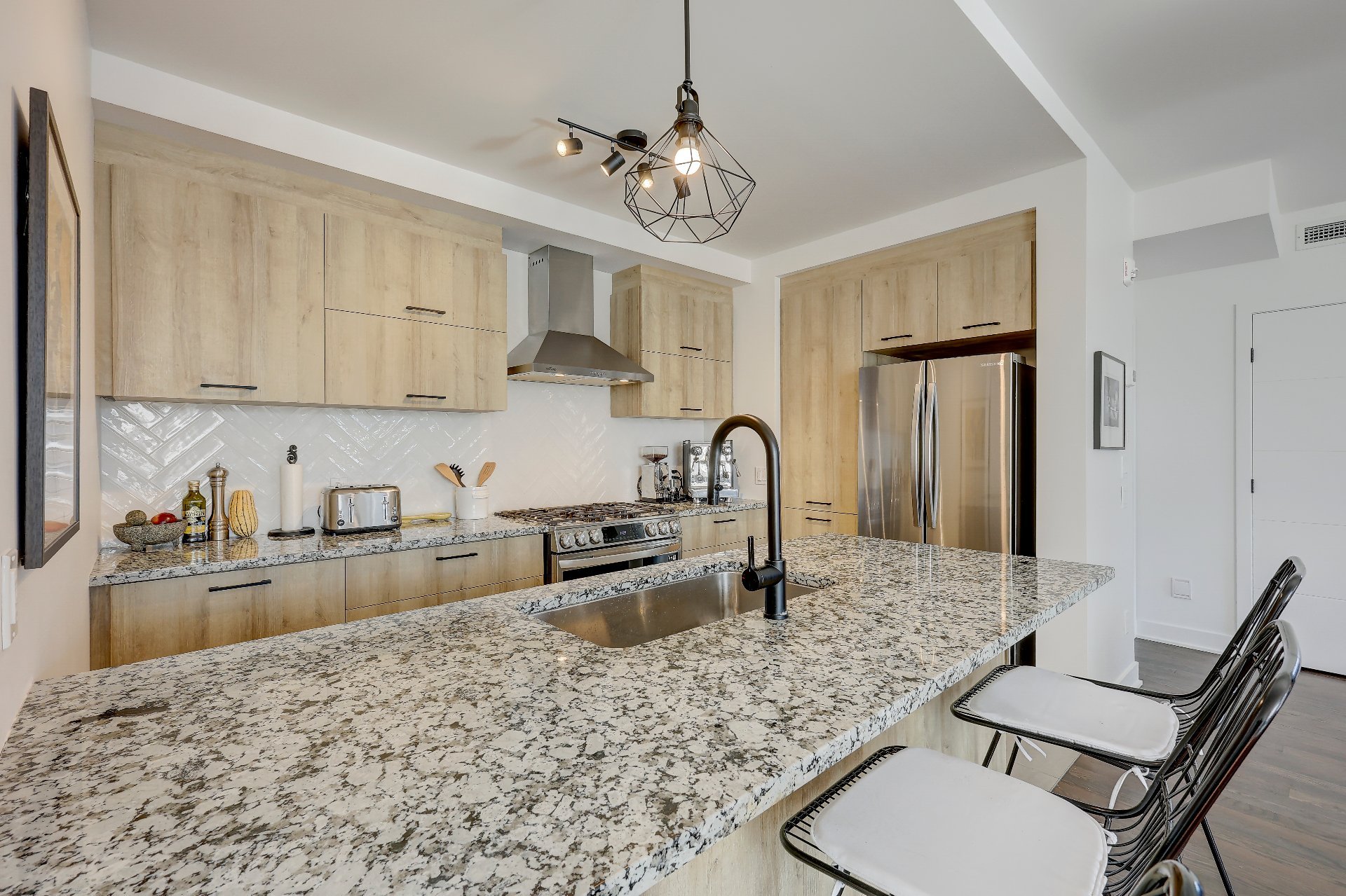 Photo - Kitchen