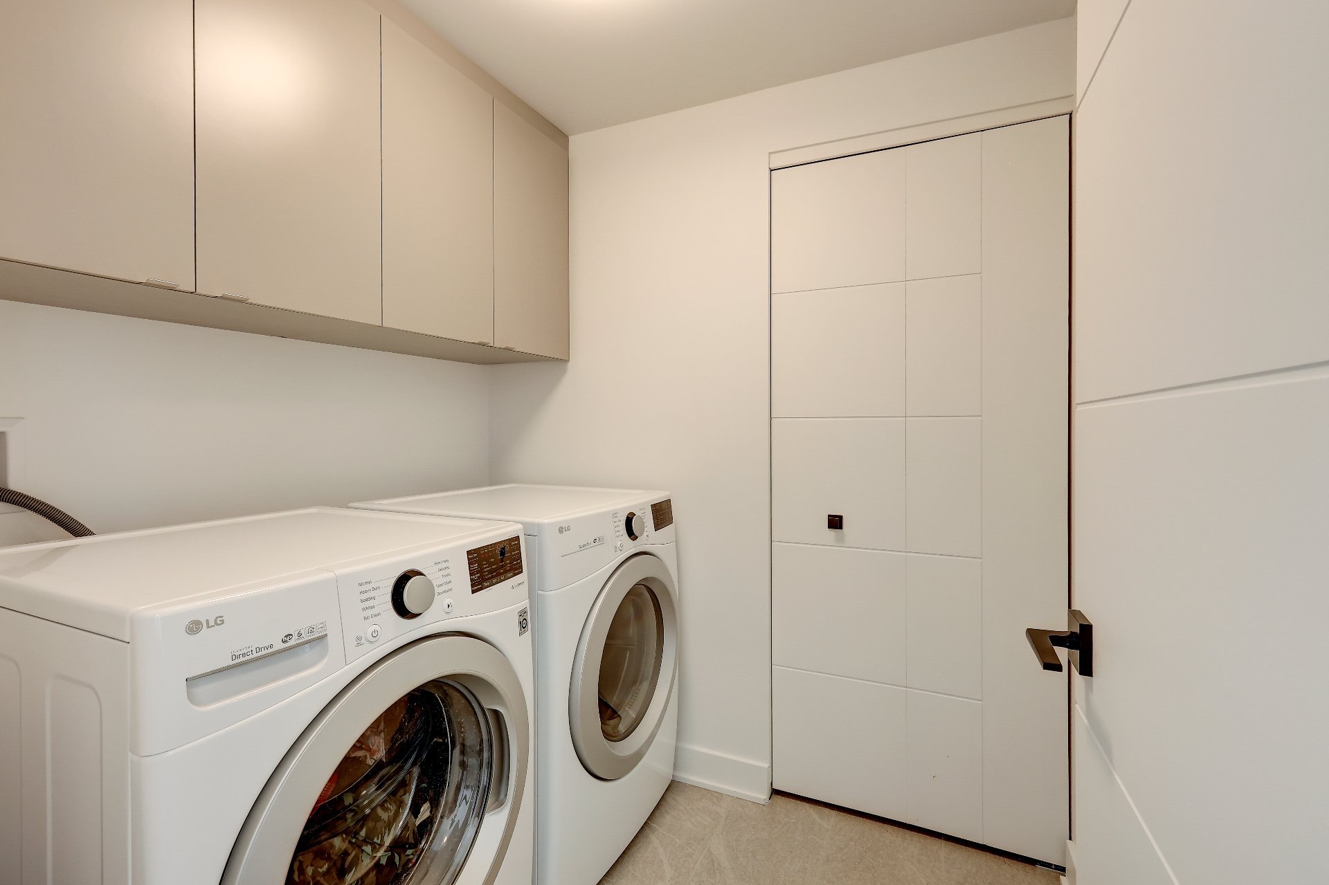 Photo - Laundry room