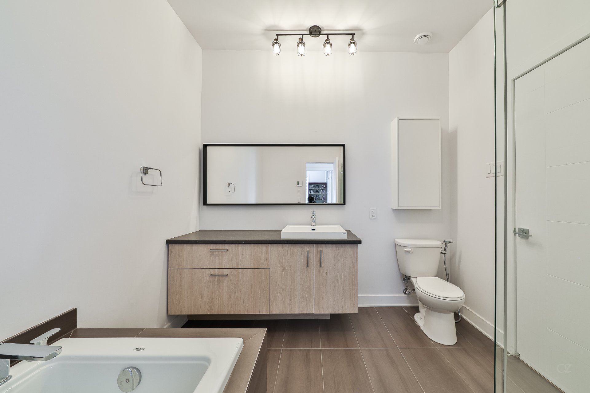 Salle de bains attenante à la CCP