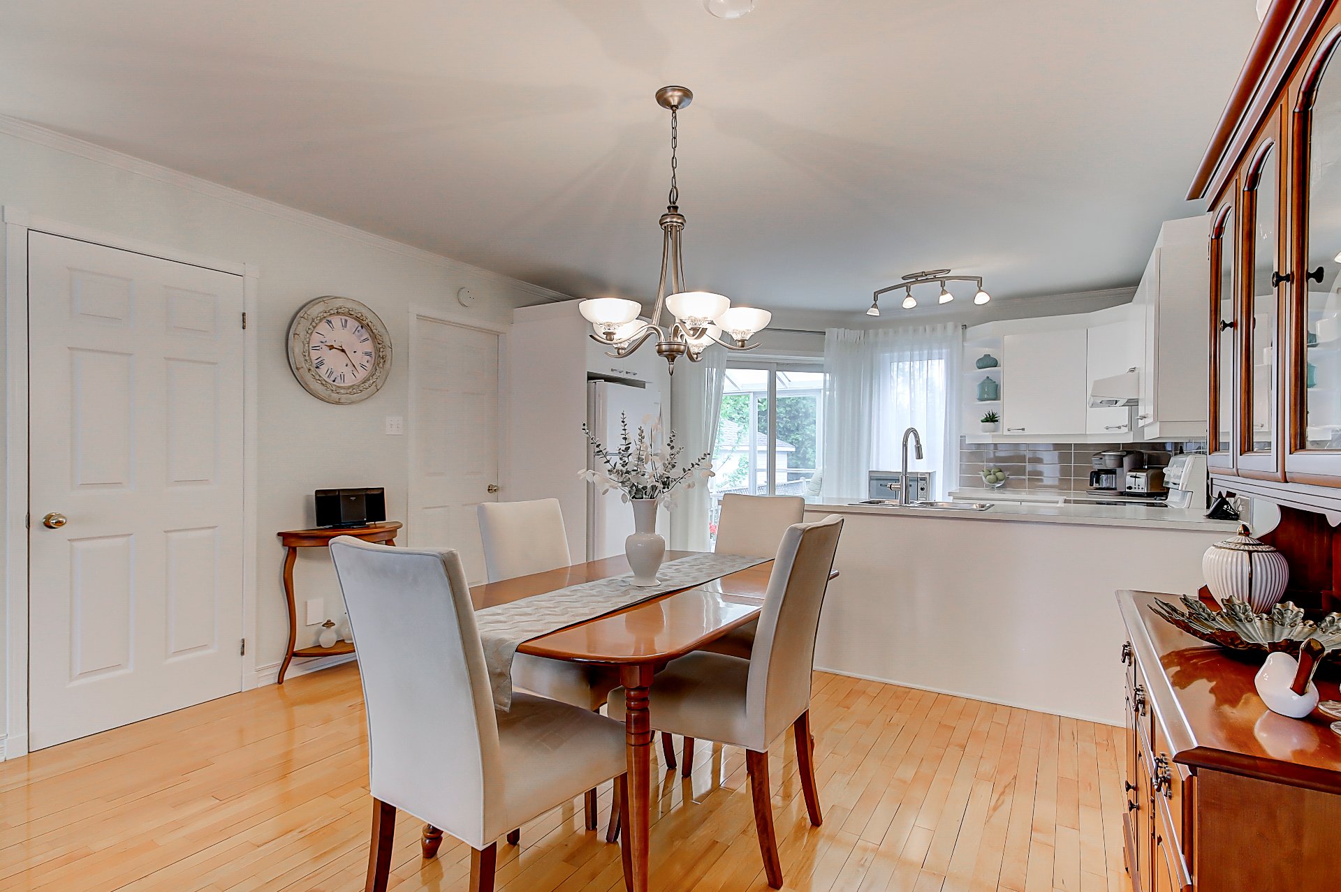 Photo - Salle à manger