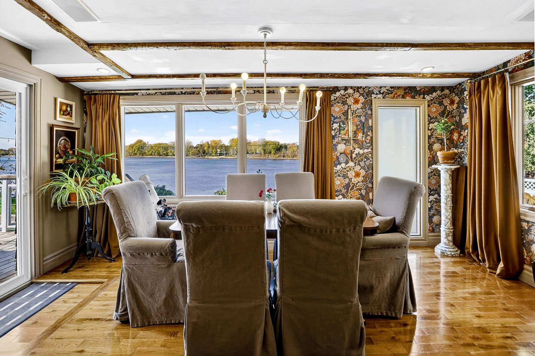 Photo - Salle à manger