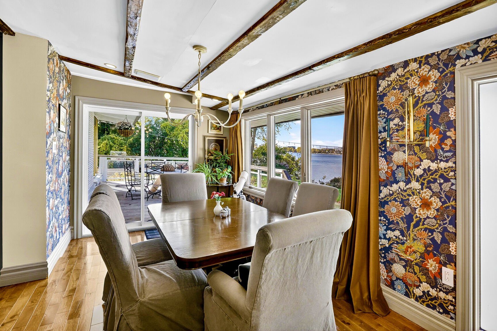 Photo - Salle à manger