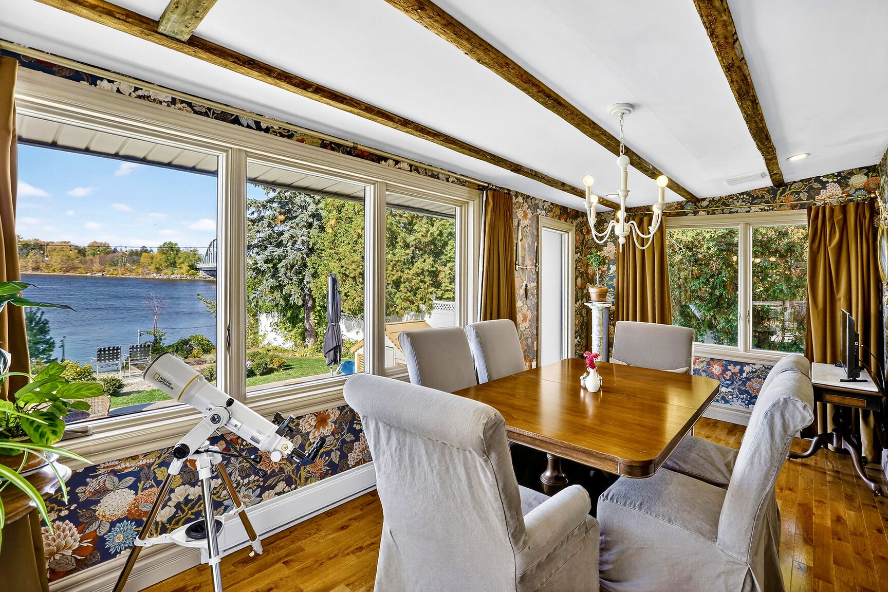 Photo - Salle à manger