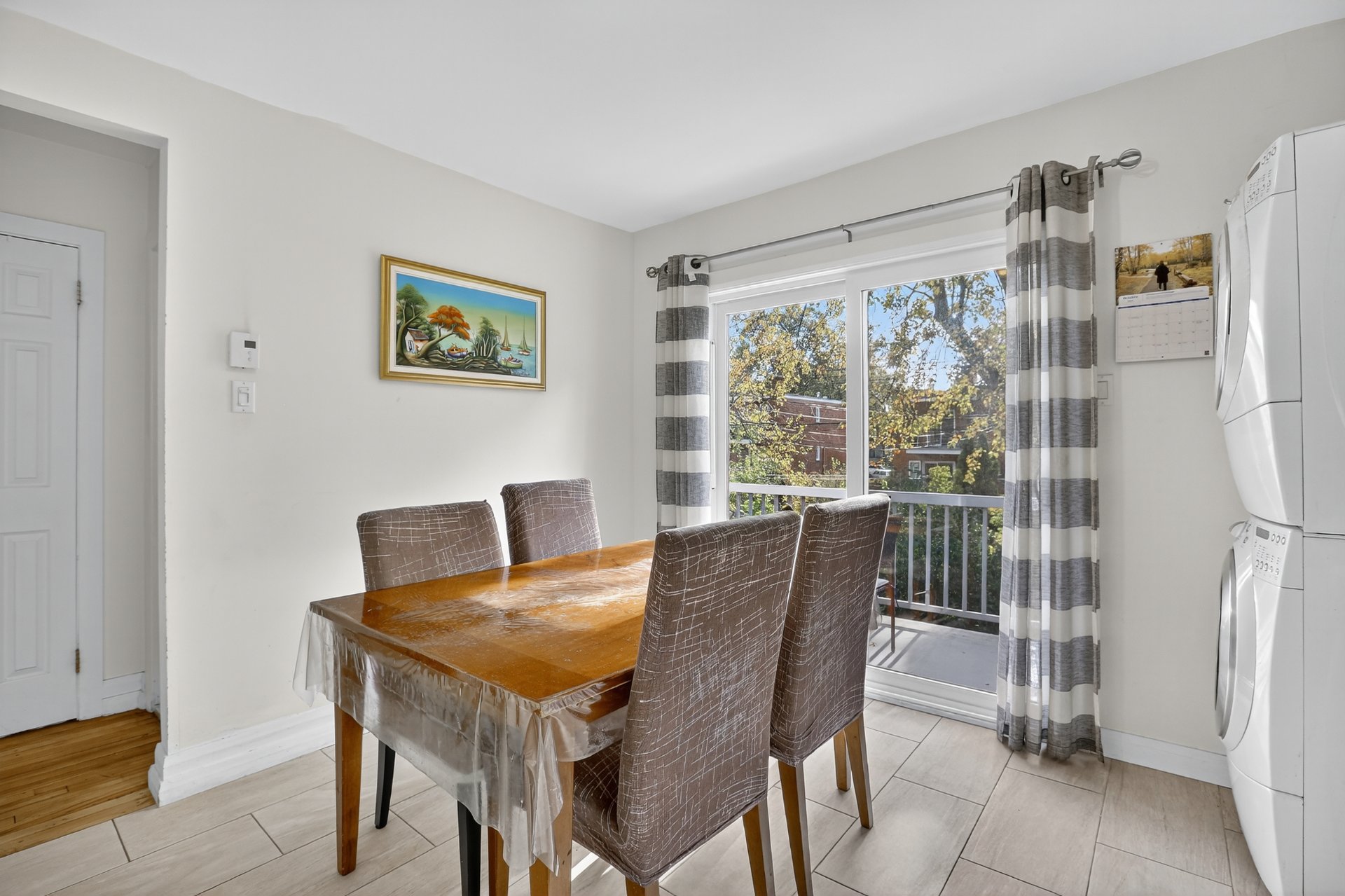 Photo - Salle à manger