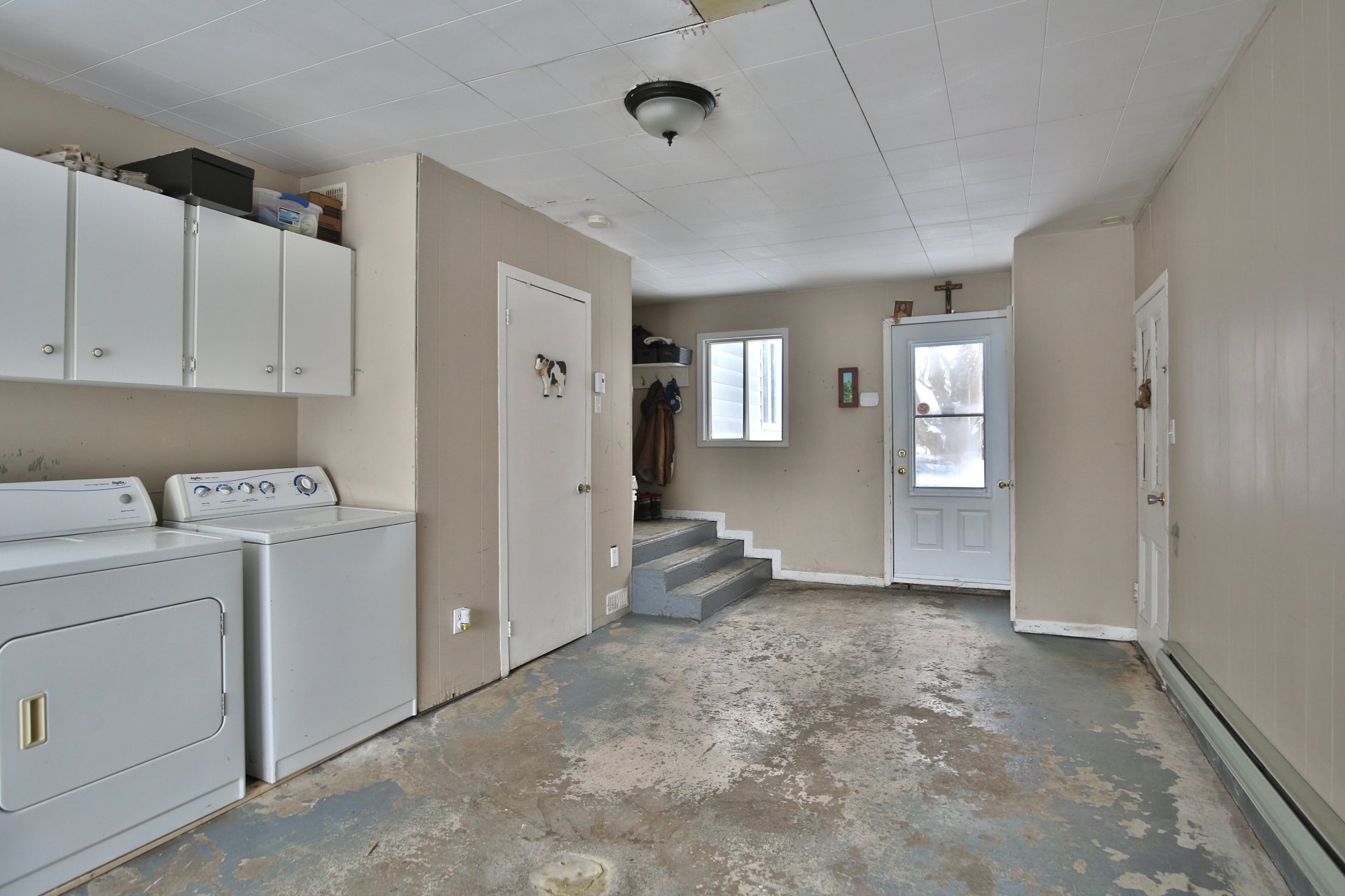 Photo - Laundry room