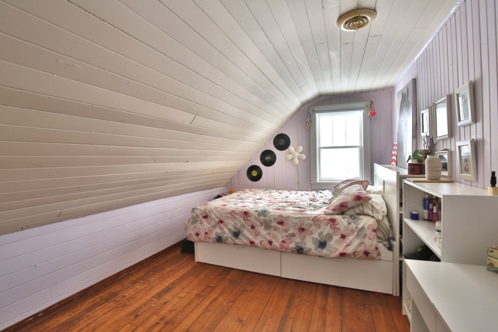 Photo - Bedroom