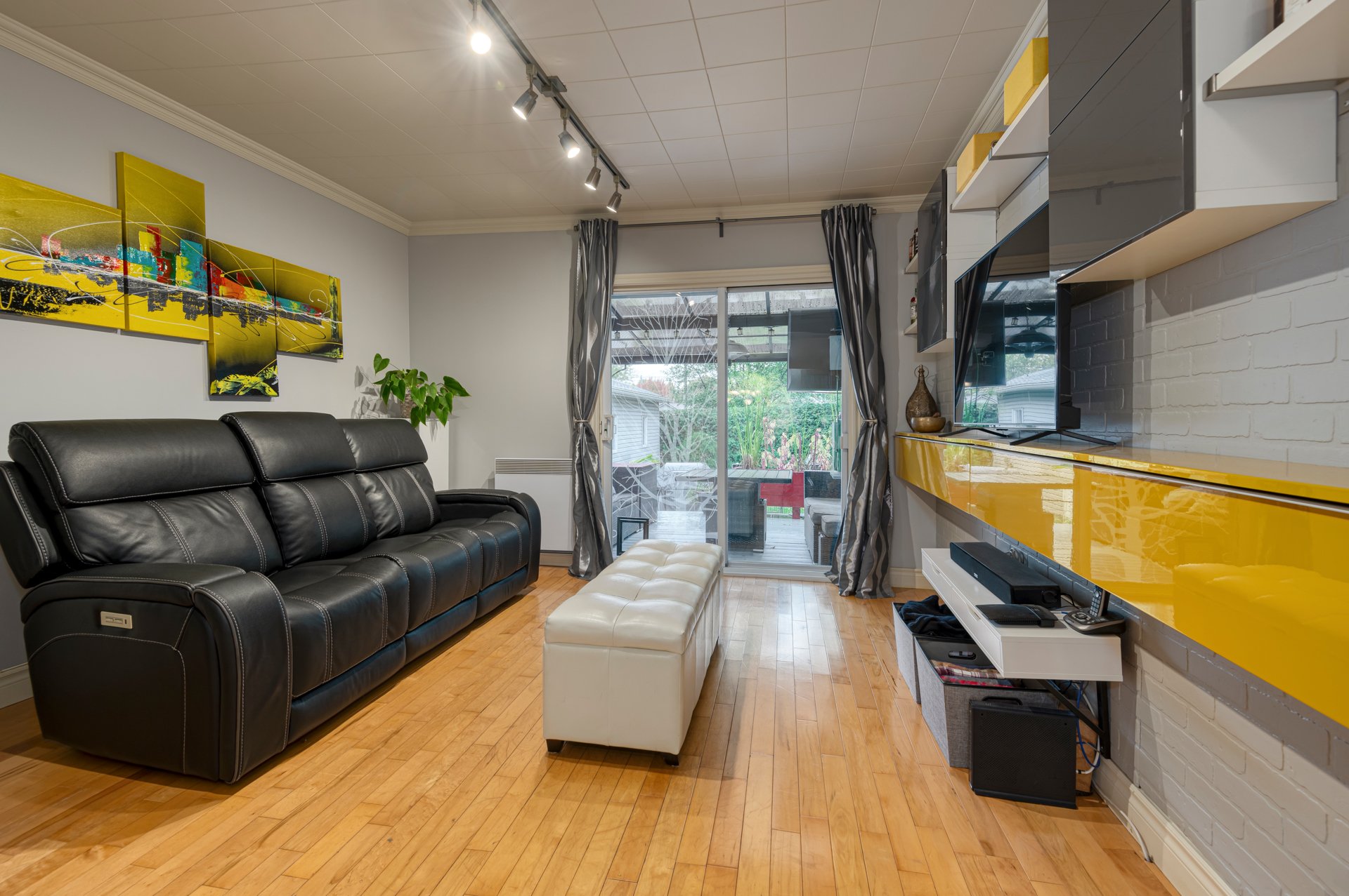 Salon