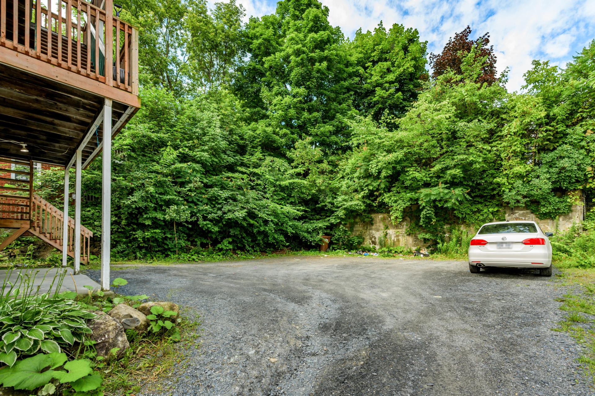 Photo - Stationnement