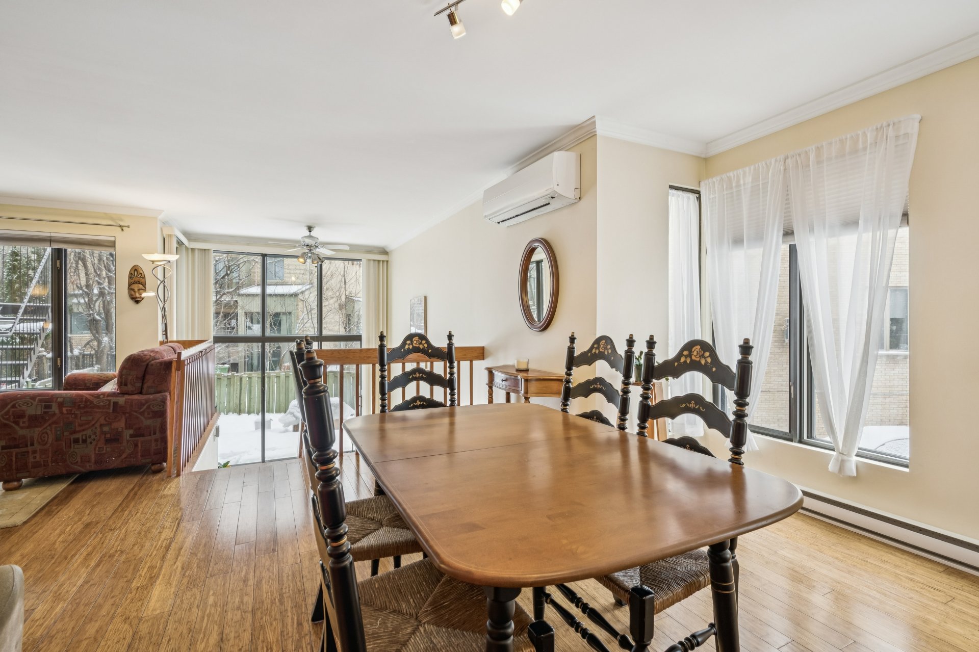 Photo - Salle à manger