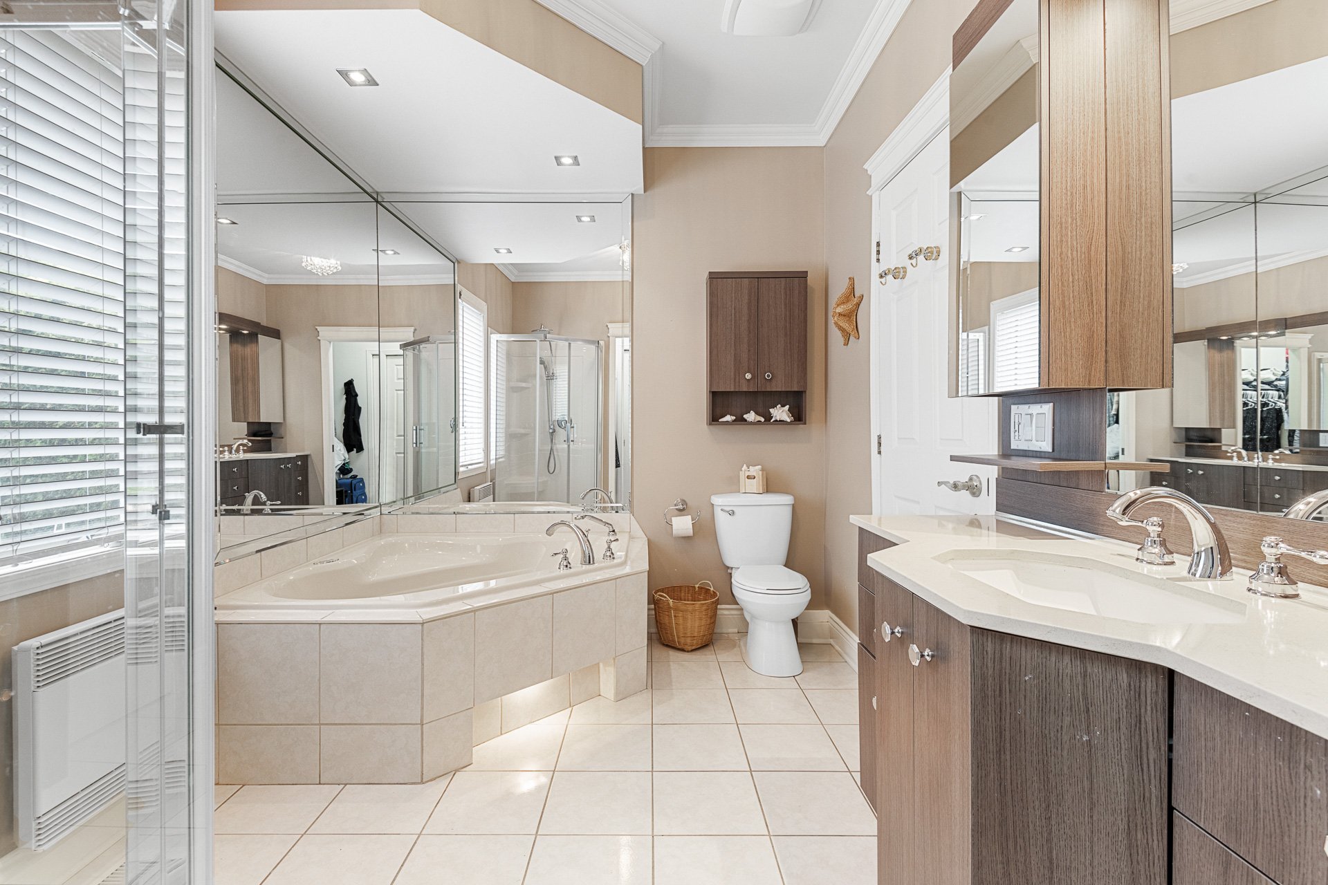 Salle de bains attenante à la CCP