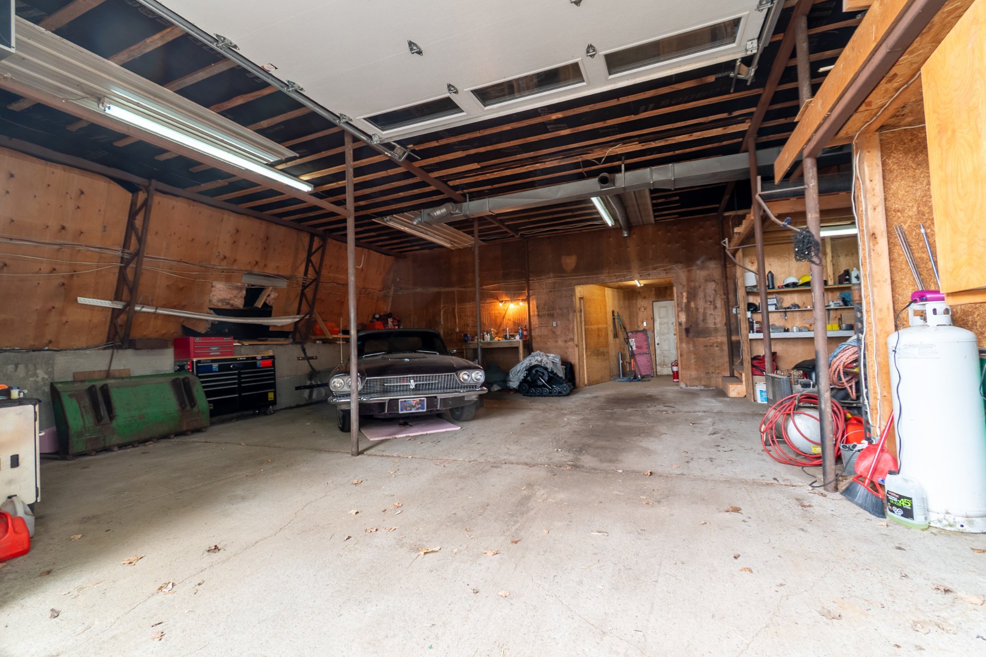 Photo - Garage