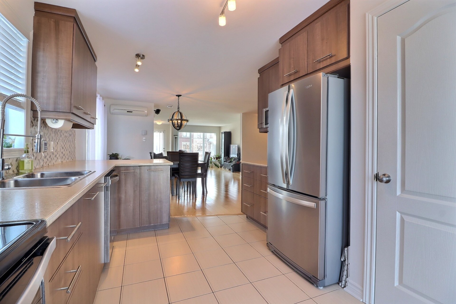 Photo - Kitchen