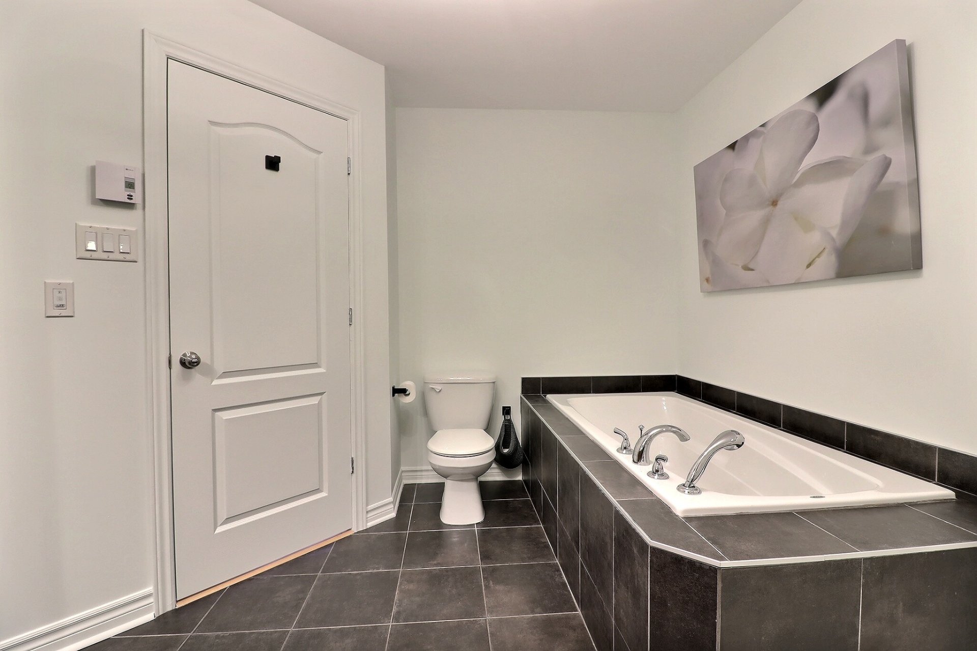 Photo - Bathroom