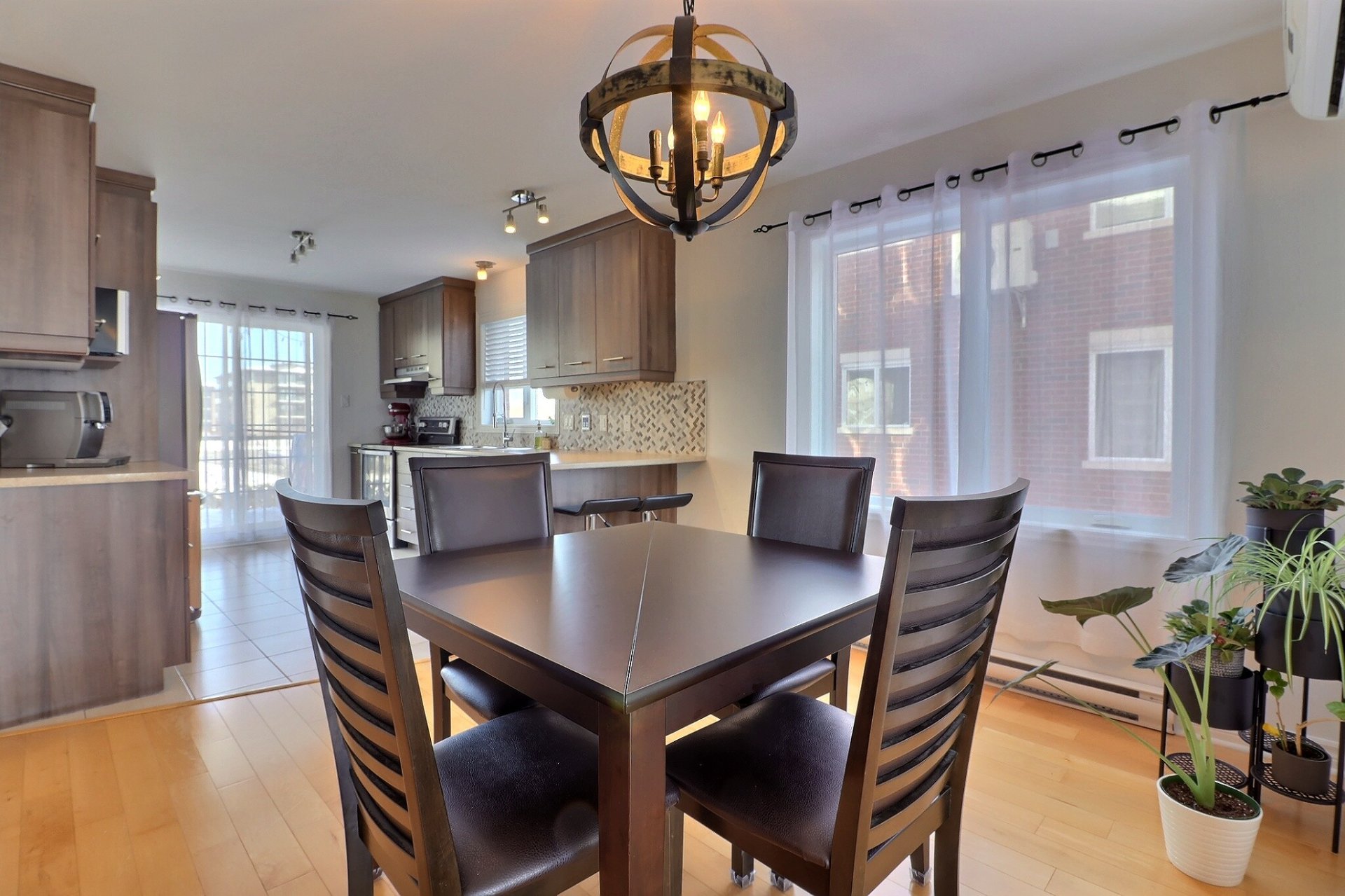 Photo - Dining room