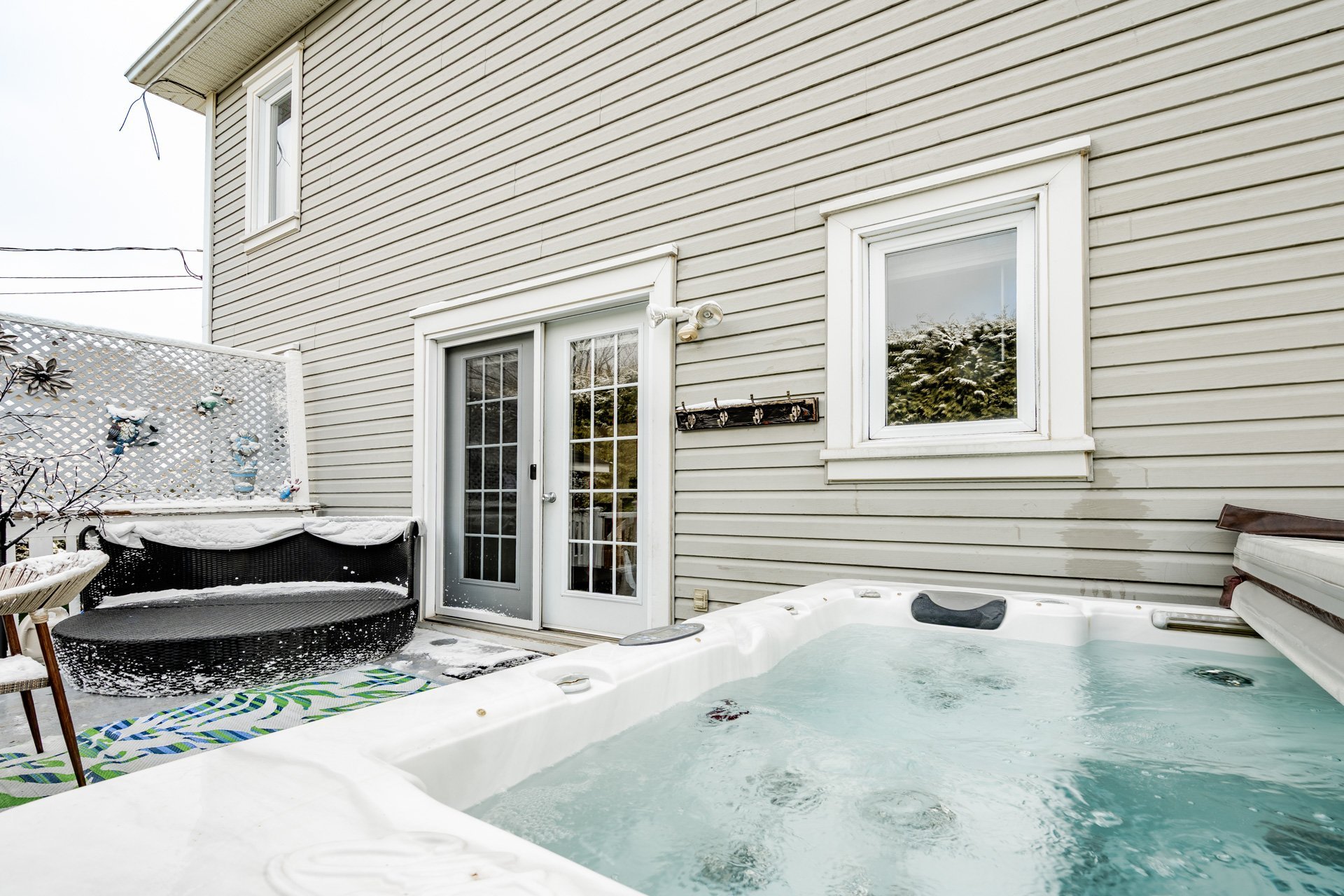 Hot tub