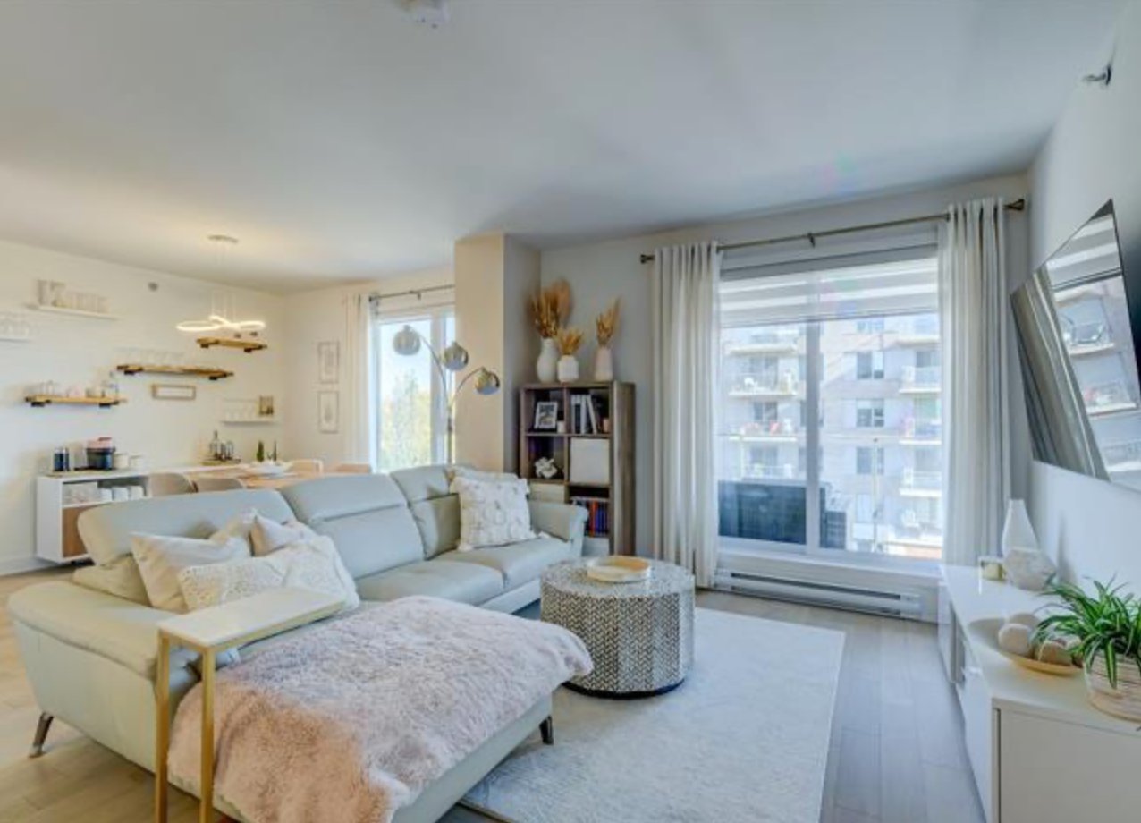 Photo - Living room