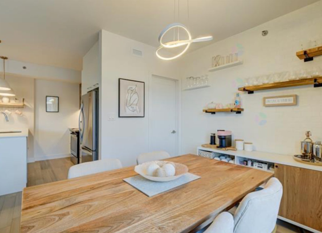Photo - Dining room