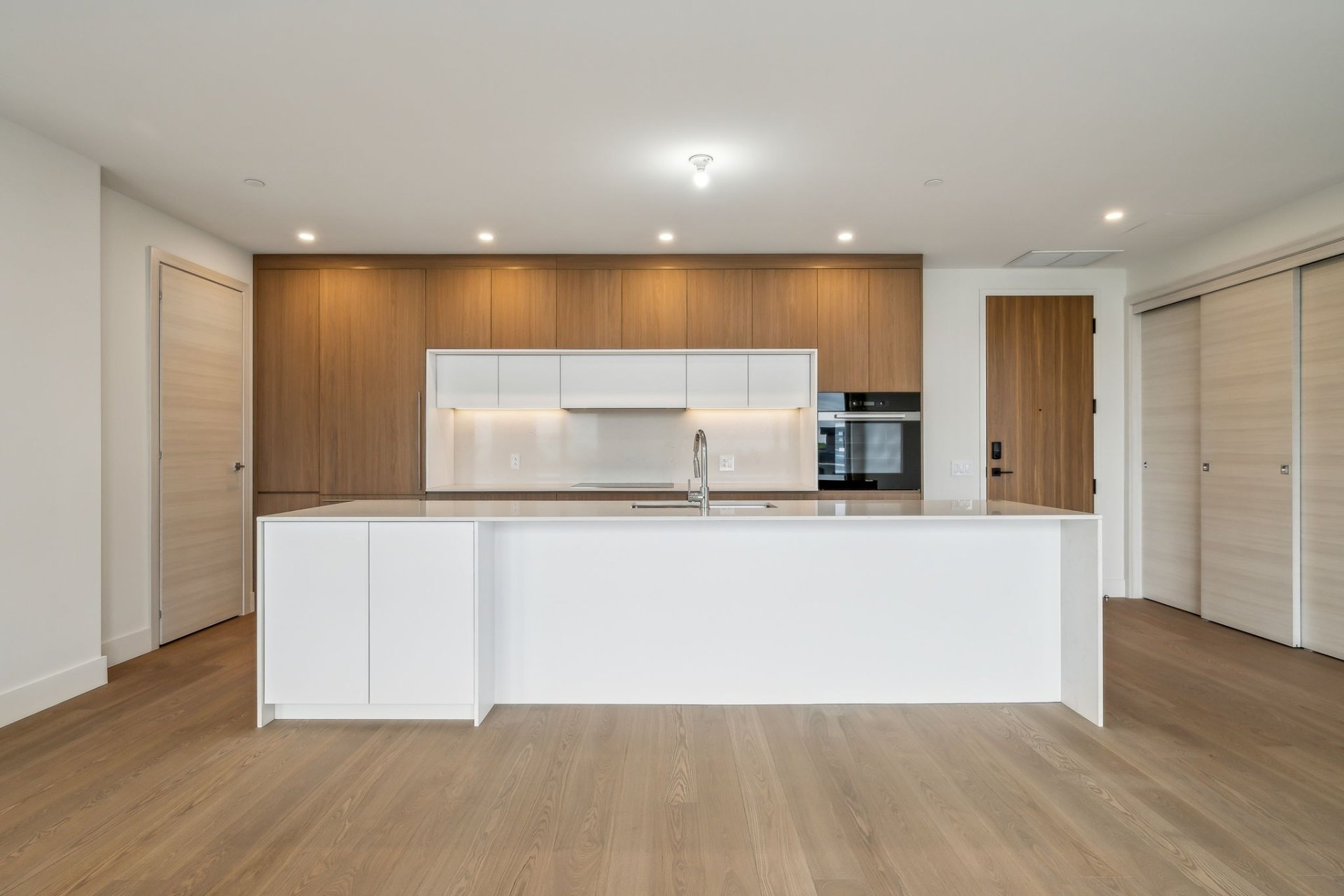 Photo - Kitchen