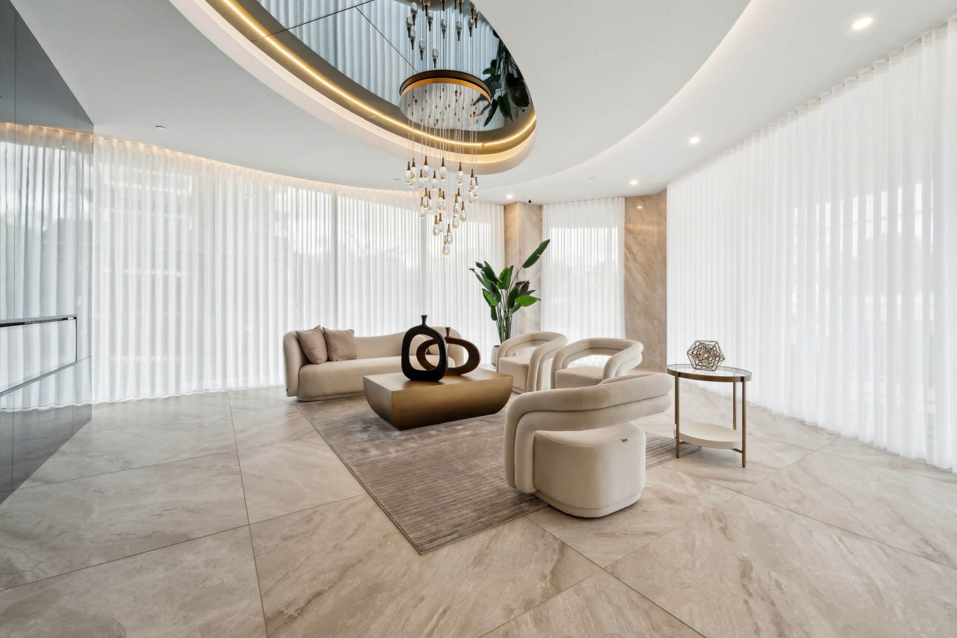 Photo - Hallway