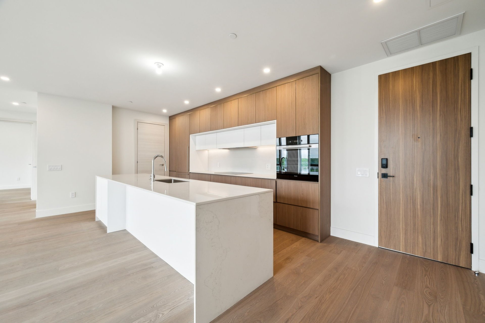 Photo - Kitchen