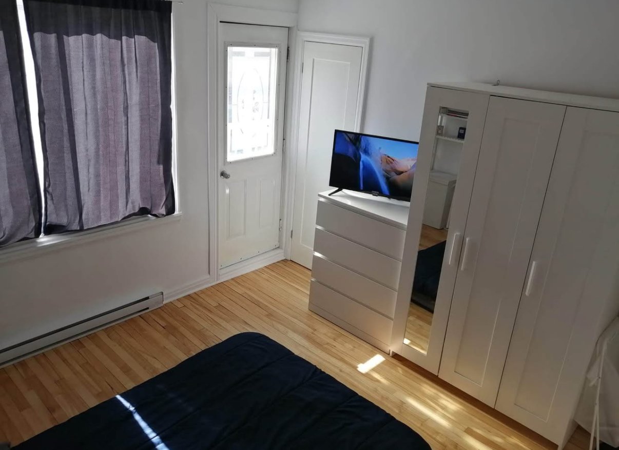 Primary bedroom