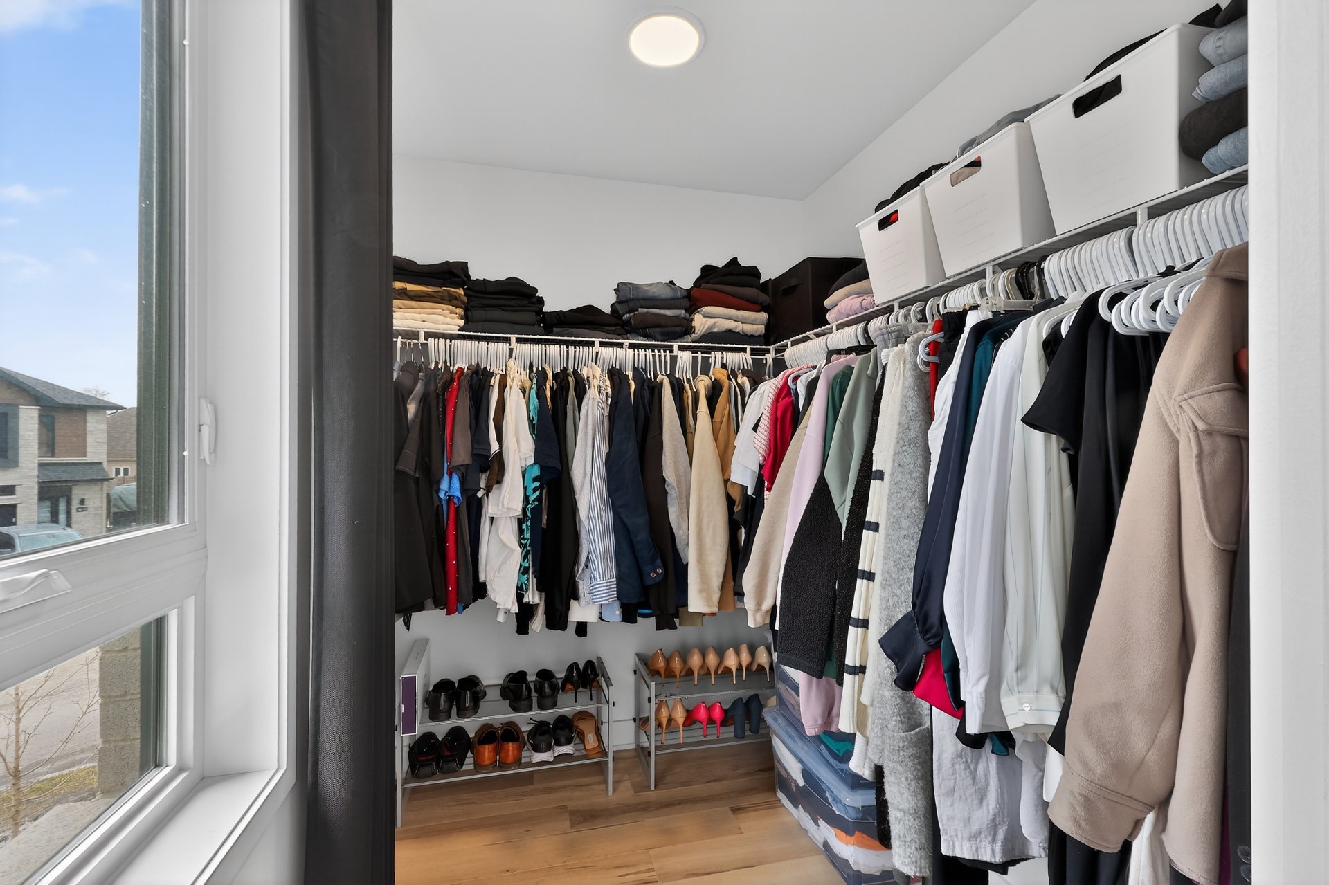Photo - Walk-in closet