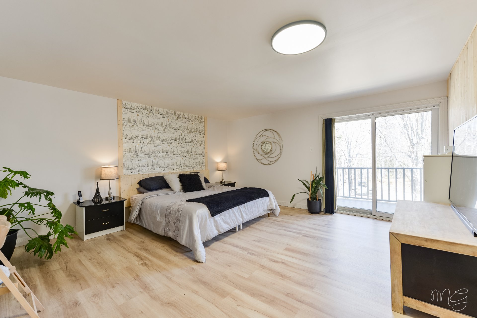 Photo - Primary bedroom