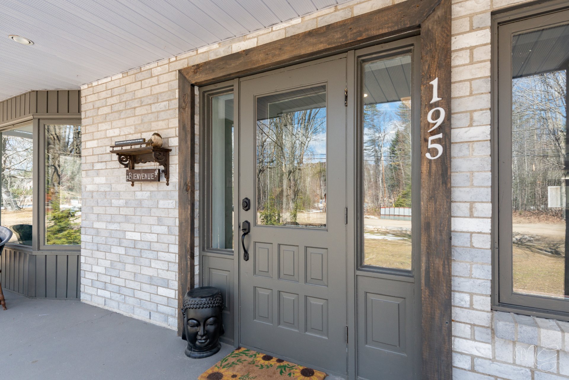 Photo - Exterior entrance