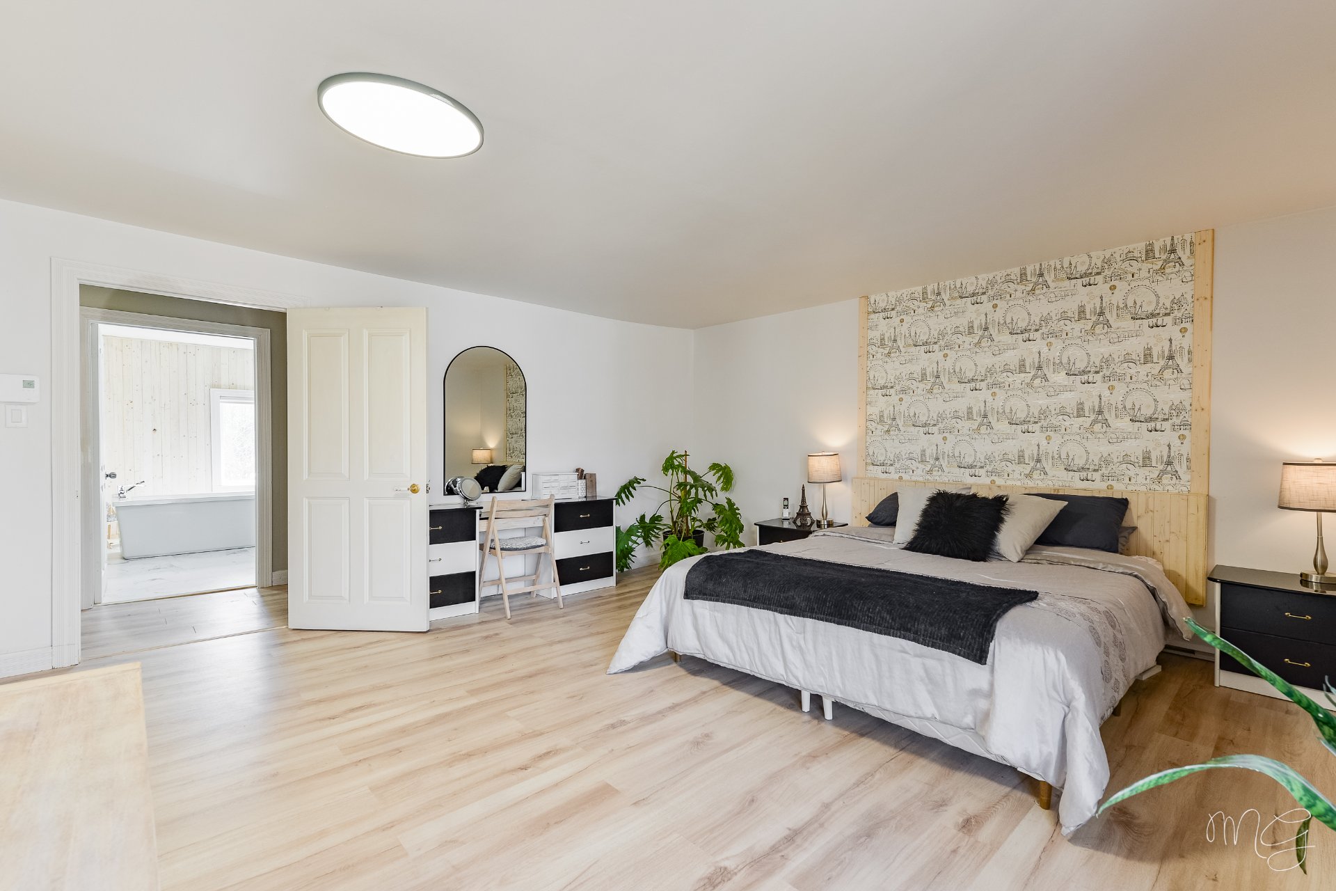 Photo - Primary bedroom