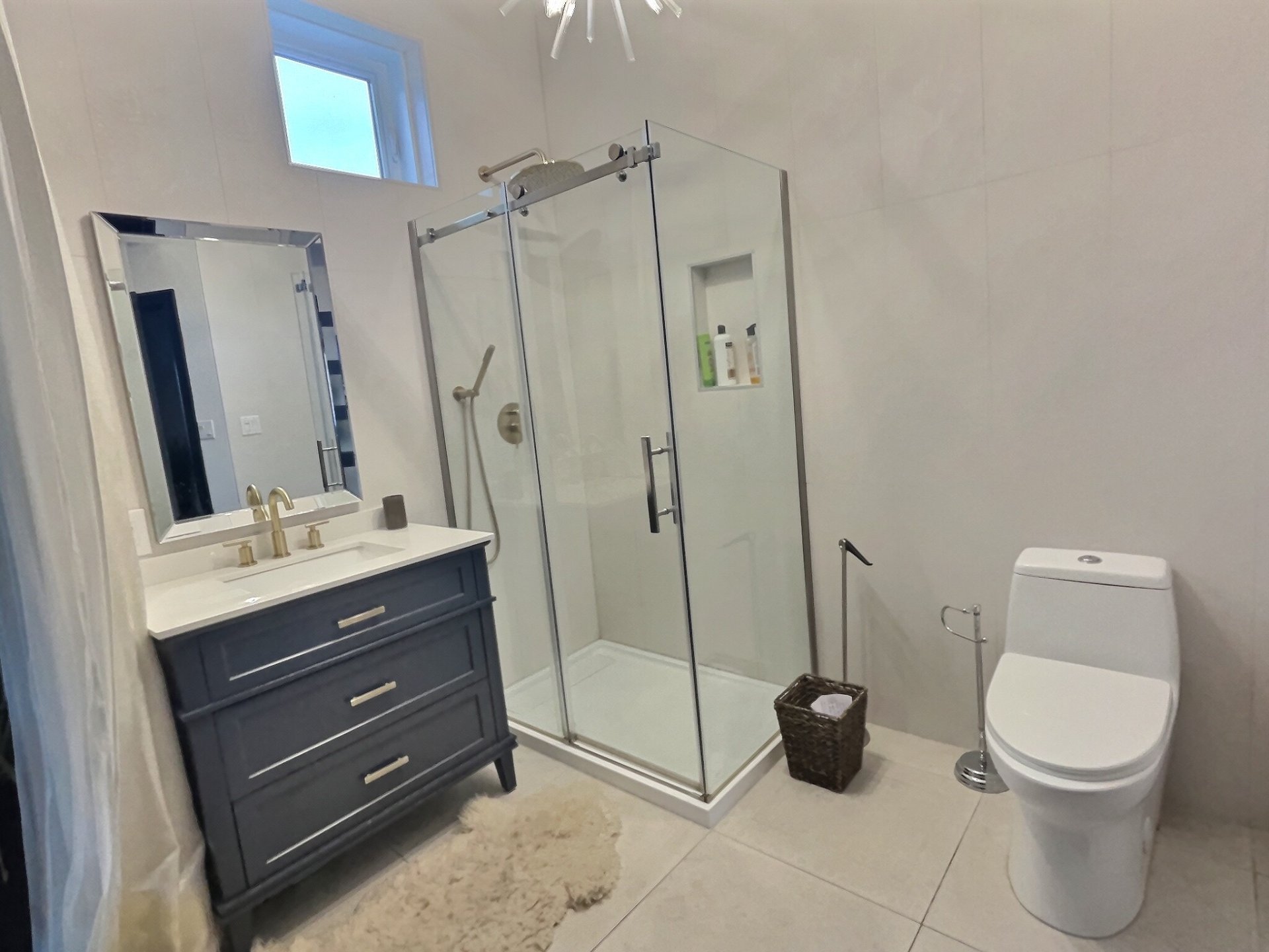 Salle de bains attenante à la CCP