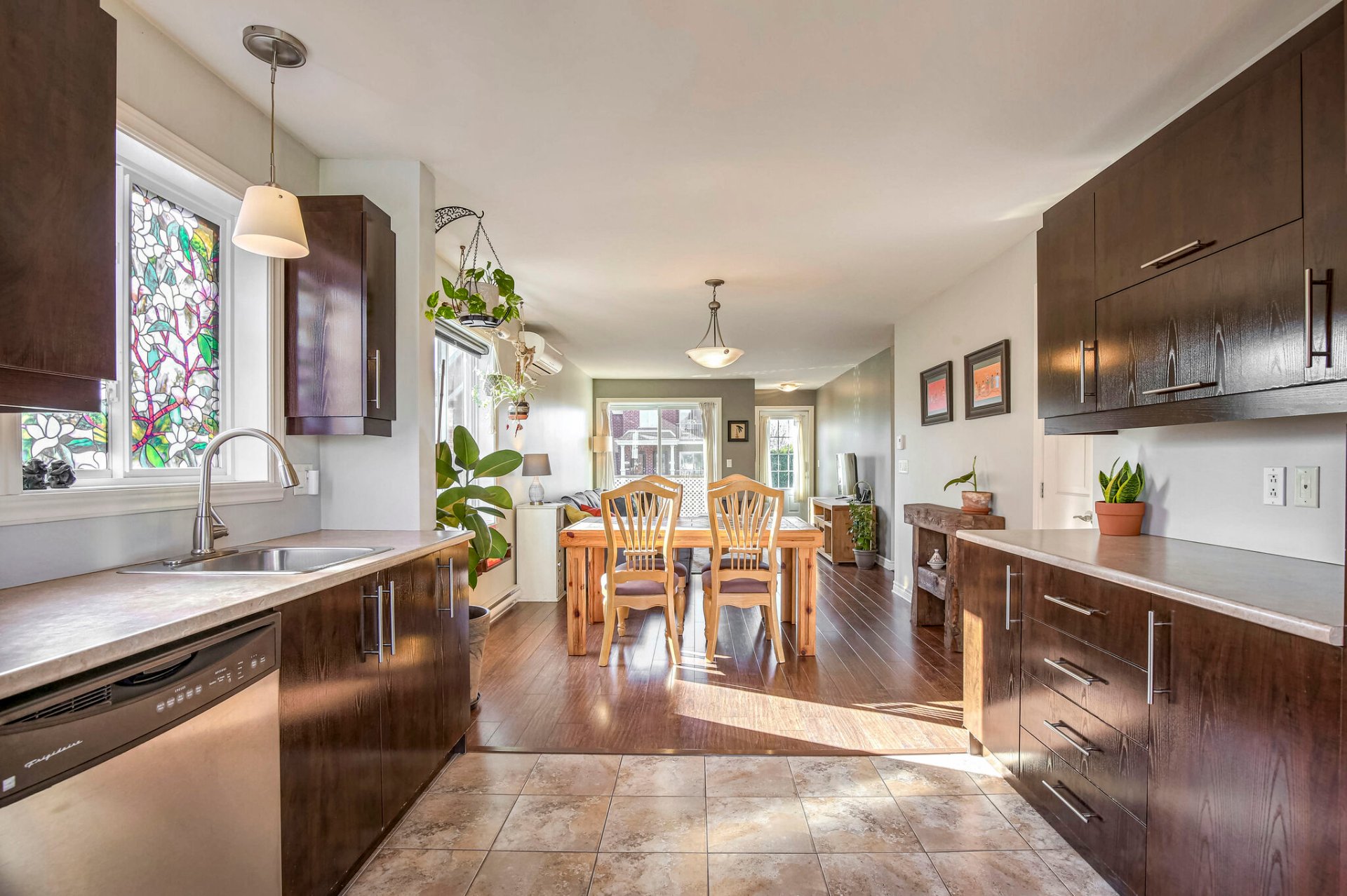 Photo - Kitchen