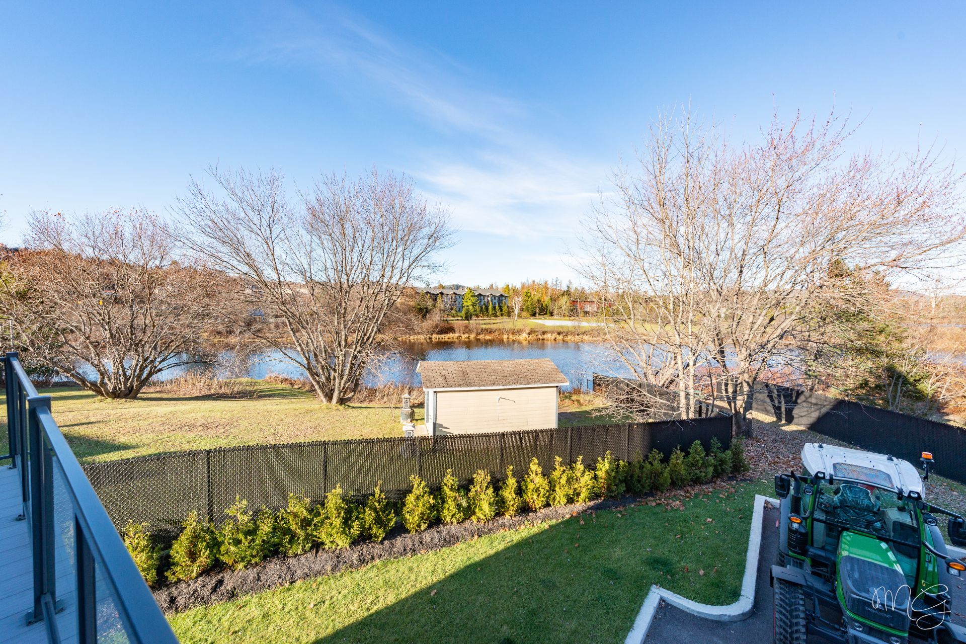 Photo - Vue sur l'eau