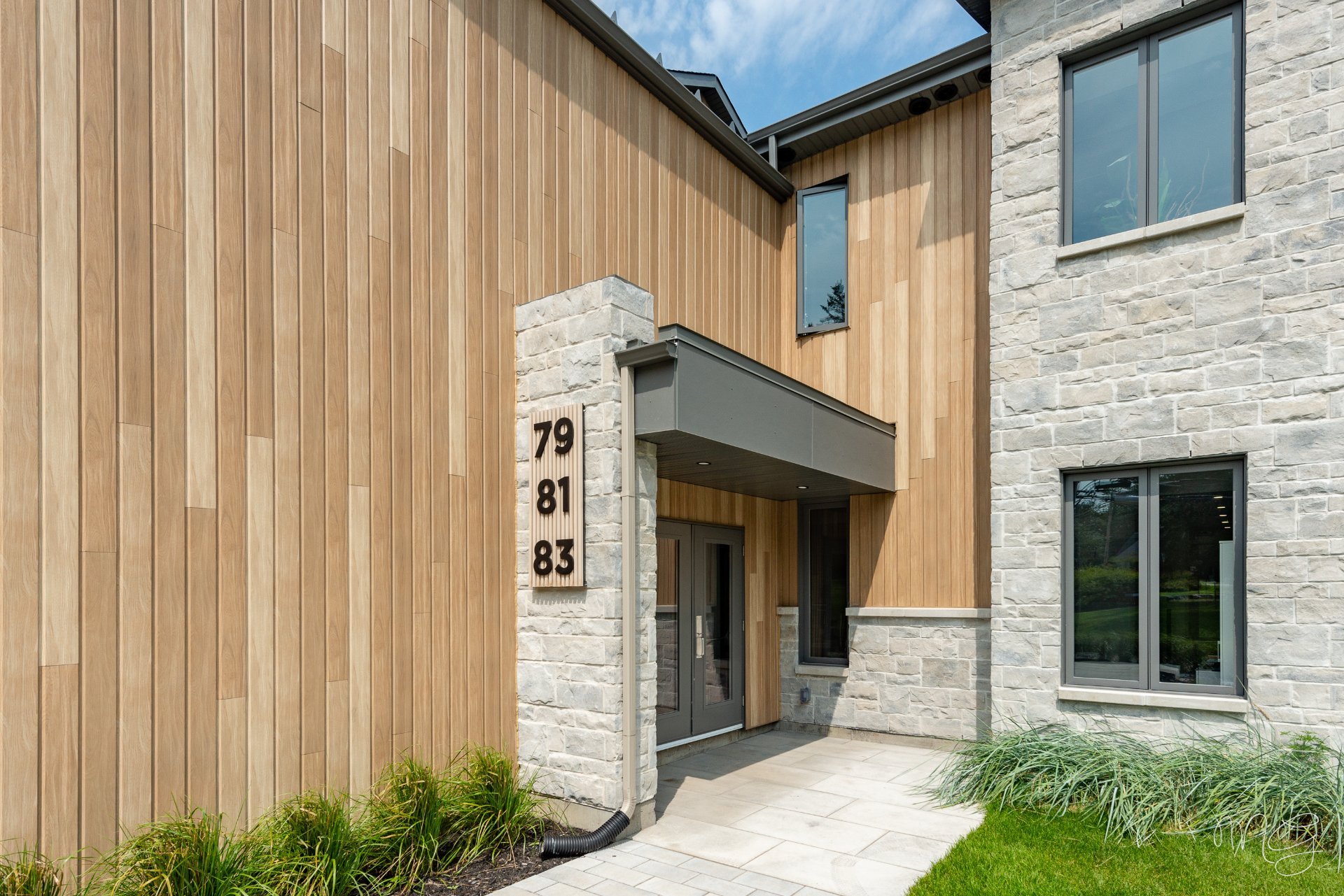 Photo - Entrée extérieure